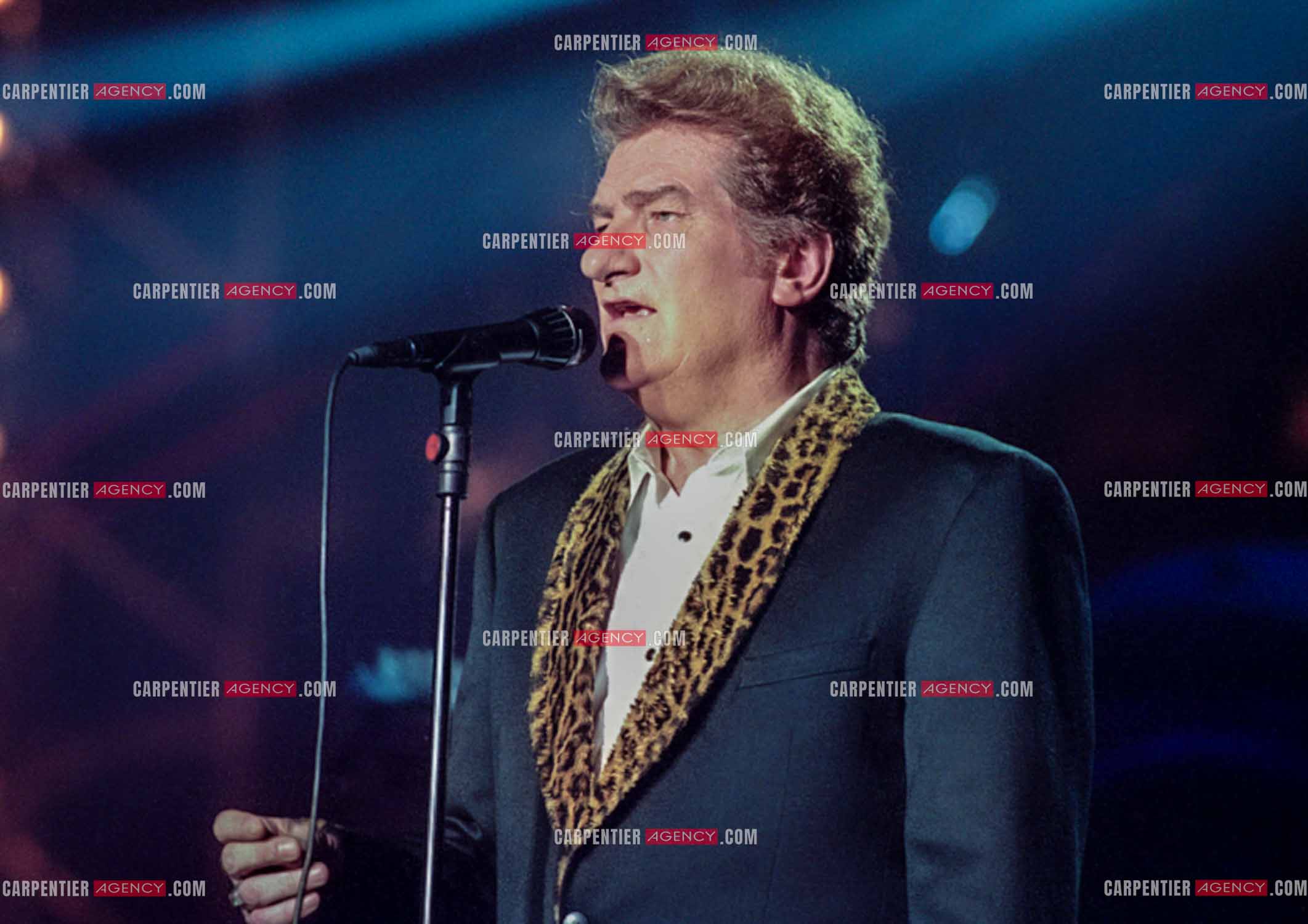 Le chanteur Eddy Mitchell en concert à l'Olympia le 29 mars 1994.