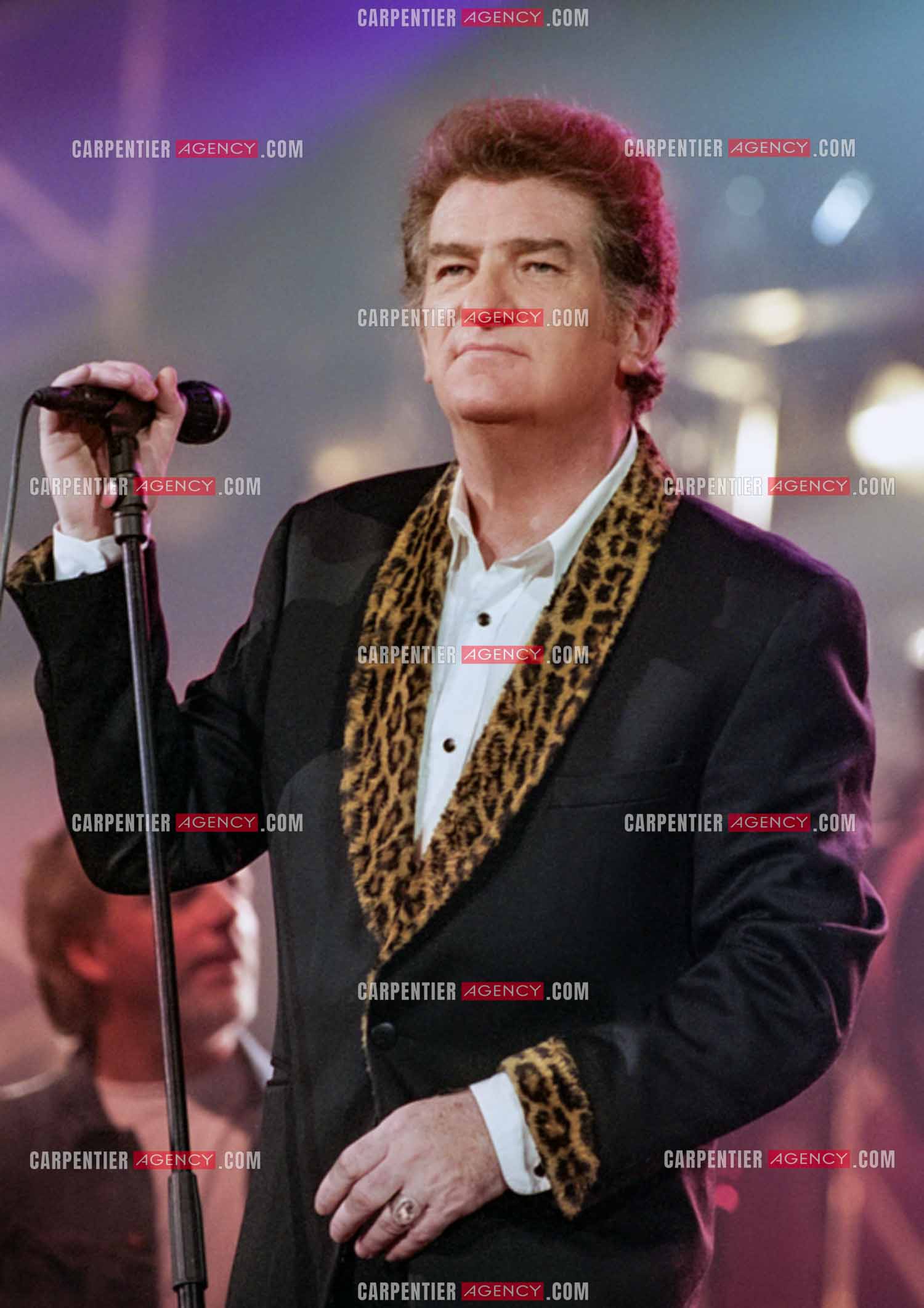 Le chanteur Eddy Mitchell en concert à l'Olympia le 29 mars 1994.