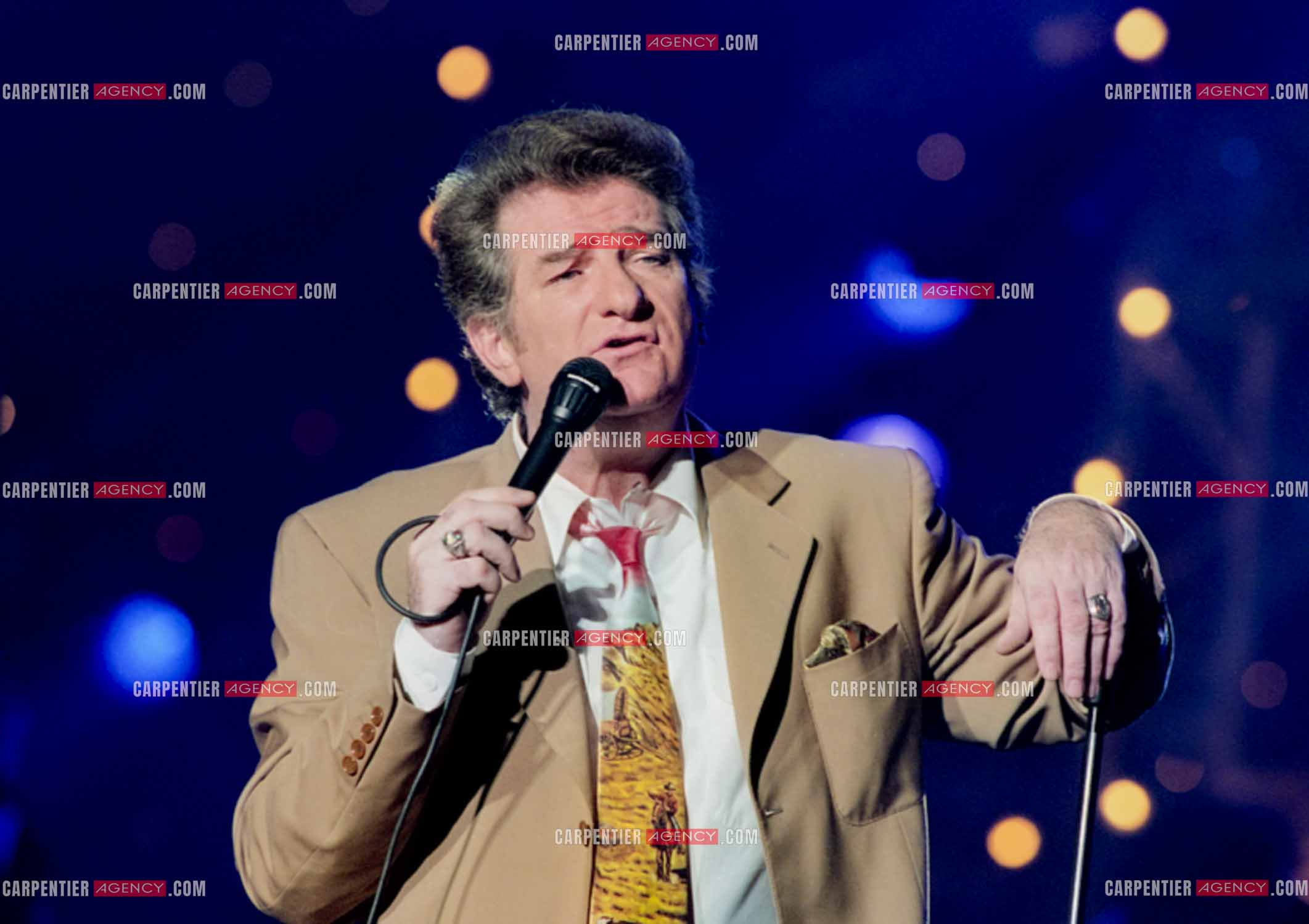 Le chanteur Eddy Mitchell en concert à l'Olympia le 29 mars 1994.