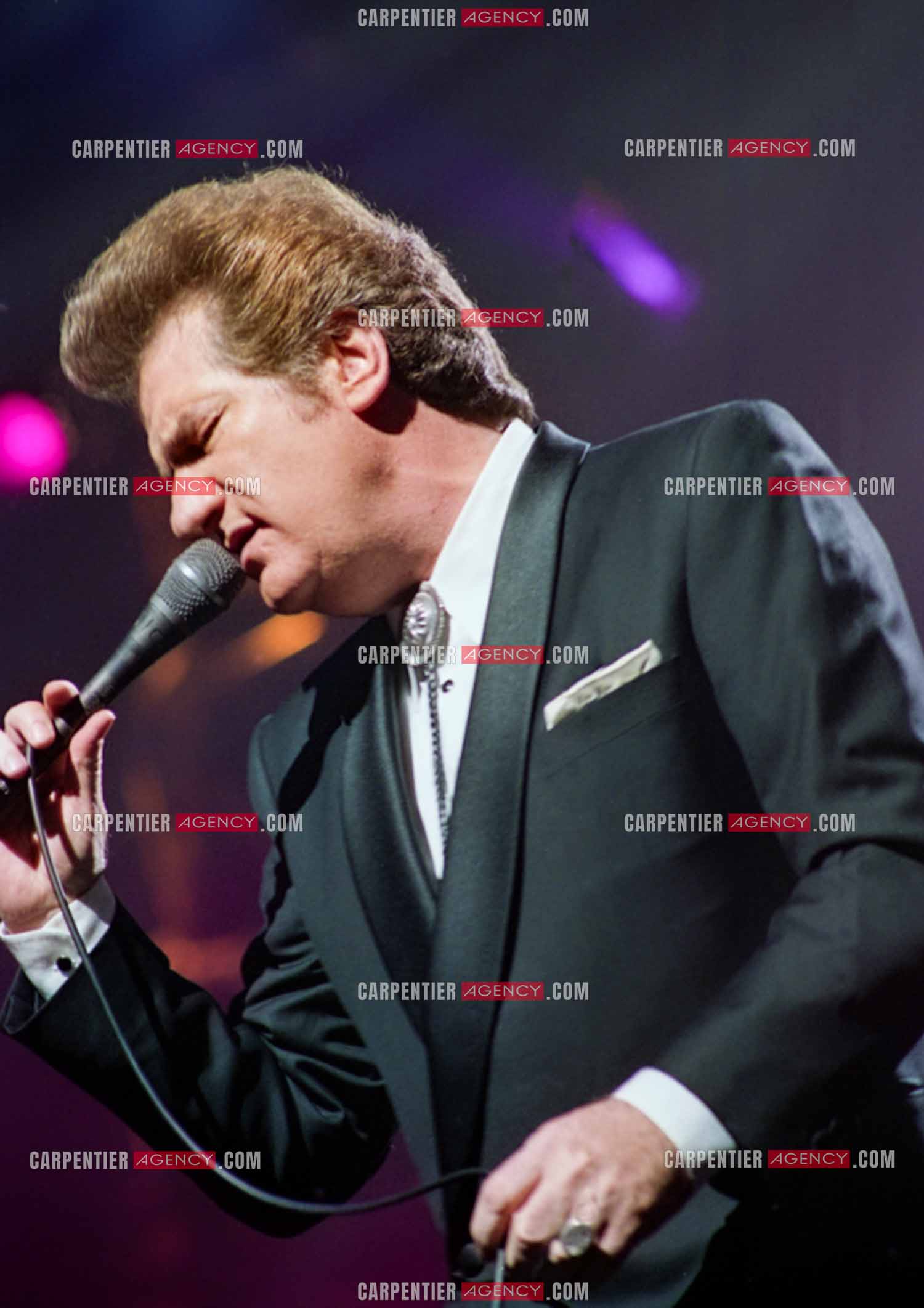 Le chanteur Eddy Mitchell en concert à l'Olympia le 29 mars 1994.