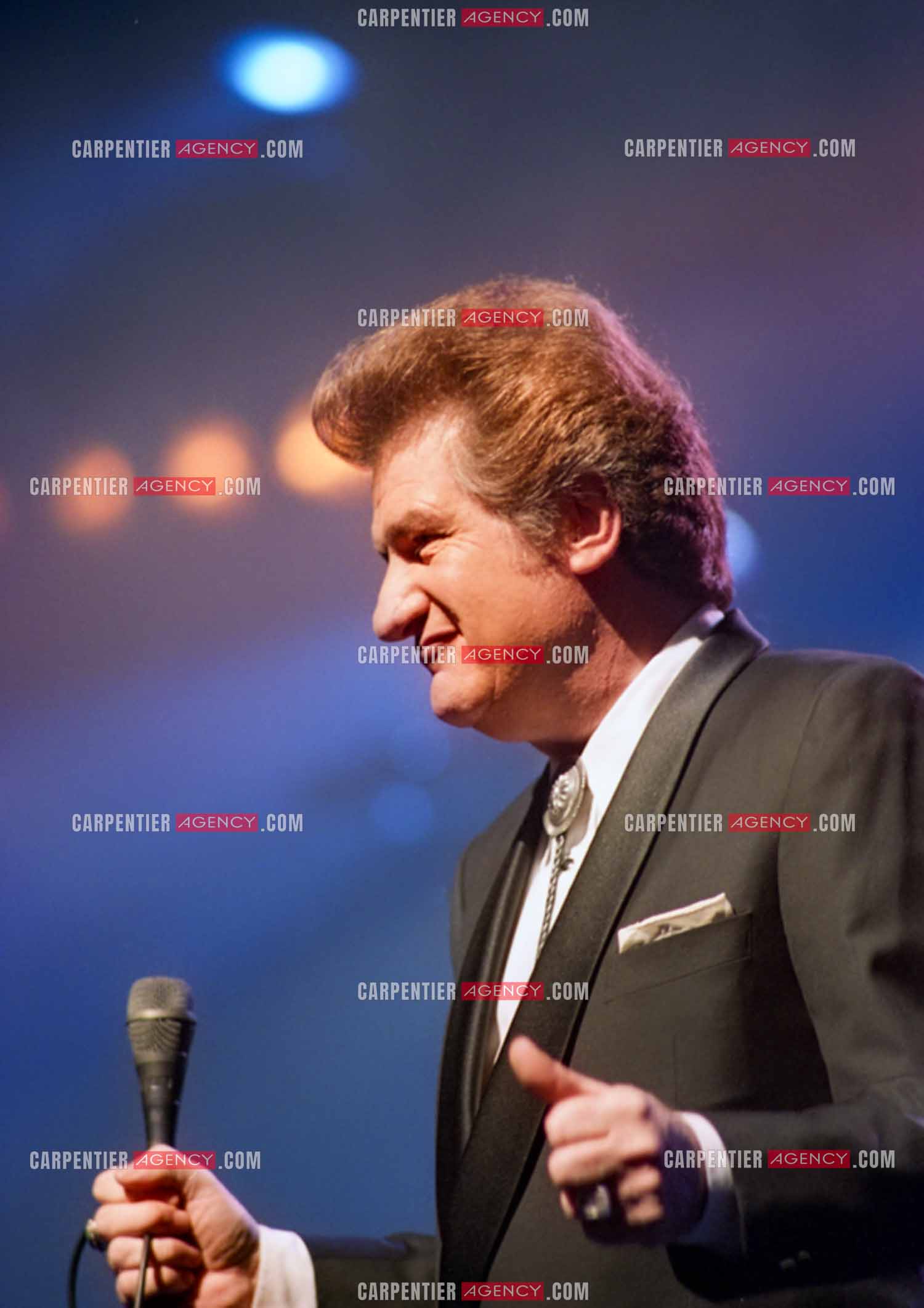 Le chanteur Eddy Mitchell en concert à l'Olympia le 29 mars 1994.