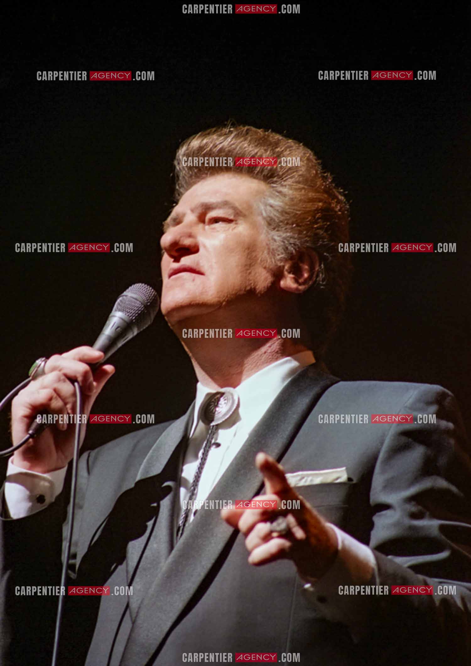 Le chanteur Eddy Mitchell en concert à l'Olympia le 29 mars 1994.