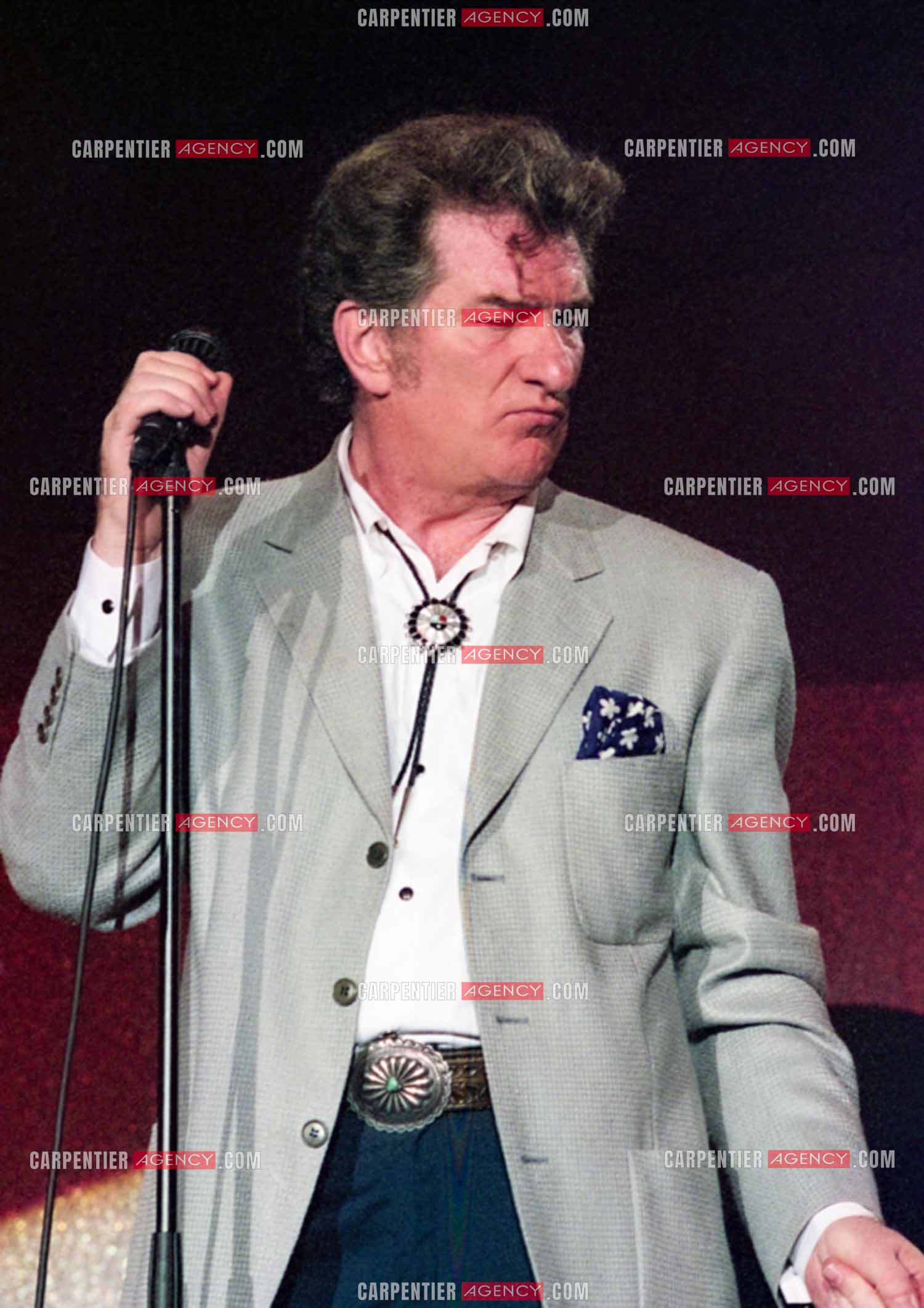 Le chanteur Eddy Mitchell en concert au Zénith de Paris du 08 au 12 février 1994.