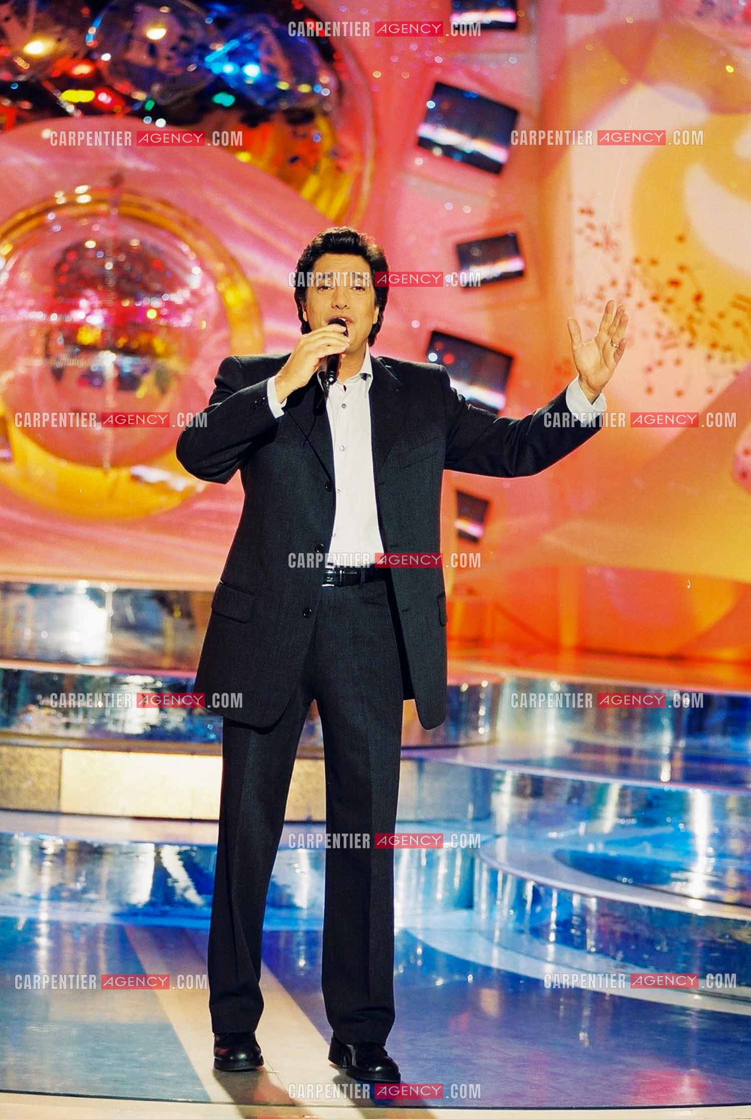 Le chanteur Frédéric François invité de l'émission “La Chance Aux Chansons“ pour la promotion de son nouvel album “Les Plus Grandes Mélodies Italiennes“.  ( Exclusif )