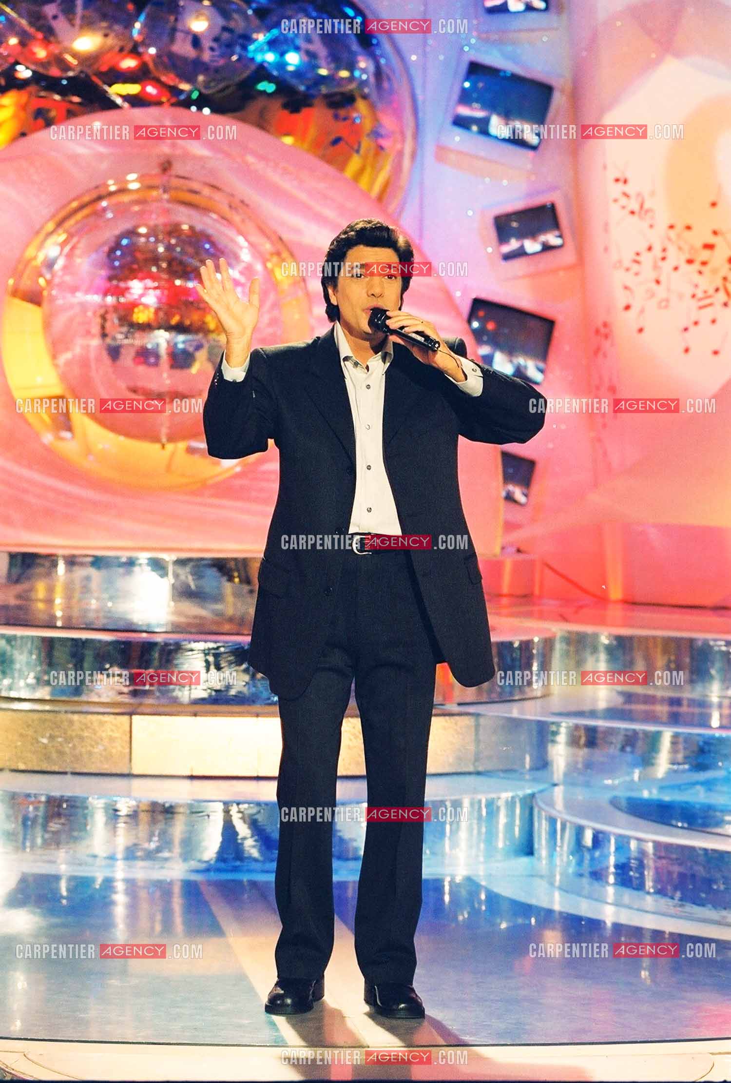 Le chanteur Frédéric François invité de l'émission “La Chance Aux Chansons“ pour la promotion de son nouvel album “Les Plus Grandes Mélodies Italiennes“.  ( Exclusif )