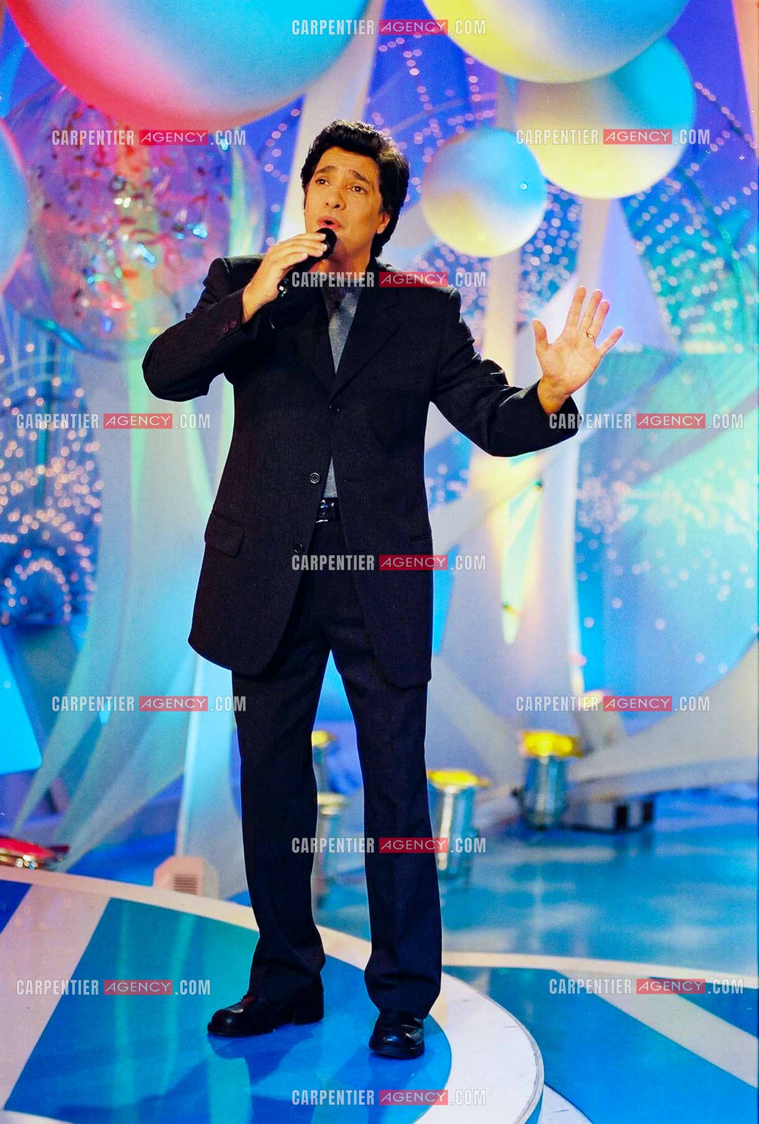 Le chanteur Frédéric François invité de l'émission “La Chance Aux Chansons“ pour la promotion de son nouvel album “Les Plus Grandes Mélodies Italiennes“.  ( Exclusif )