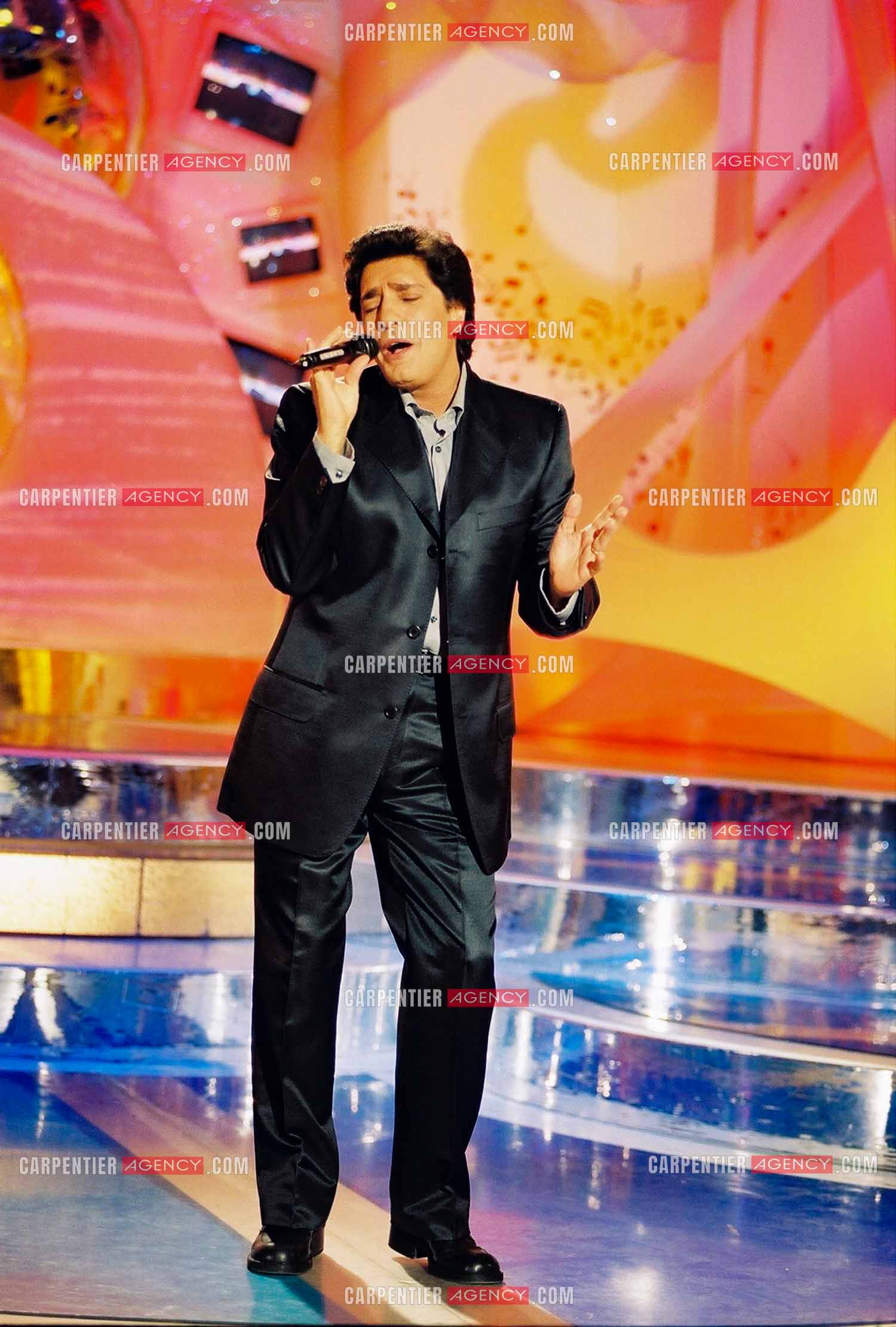 Le chanteur Frédéric François invité de l'émission “La Chance Aux Chansons“ pour la promotion de son nouvel album “Les Plus Grandes Mélodies Italiennes“.  ( Exclusif )