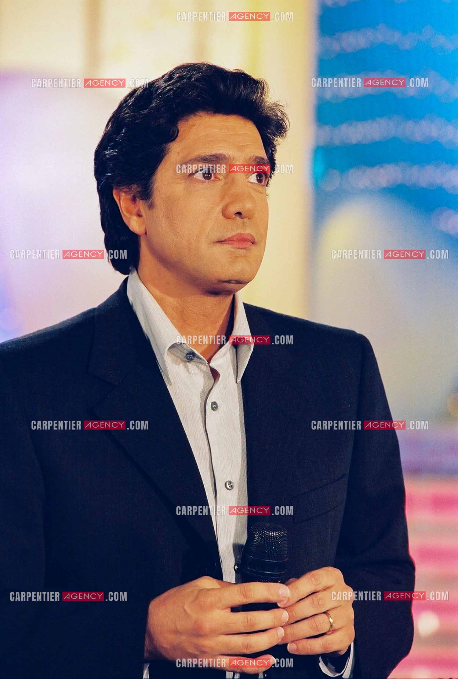 Le chanteur Frédéric François invité de l'émission “La Chance Aux Chansons“ pour la promotion de son nouvel album “Les Plus Grandes Mélodies Italiennes“.  ( Exclusif )