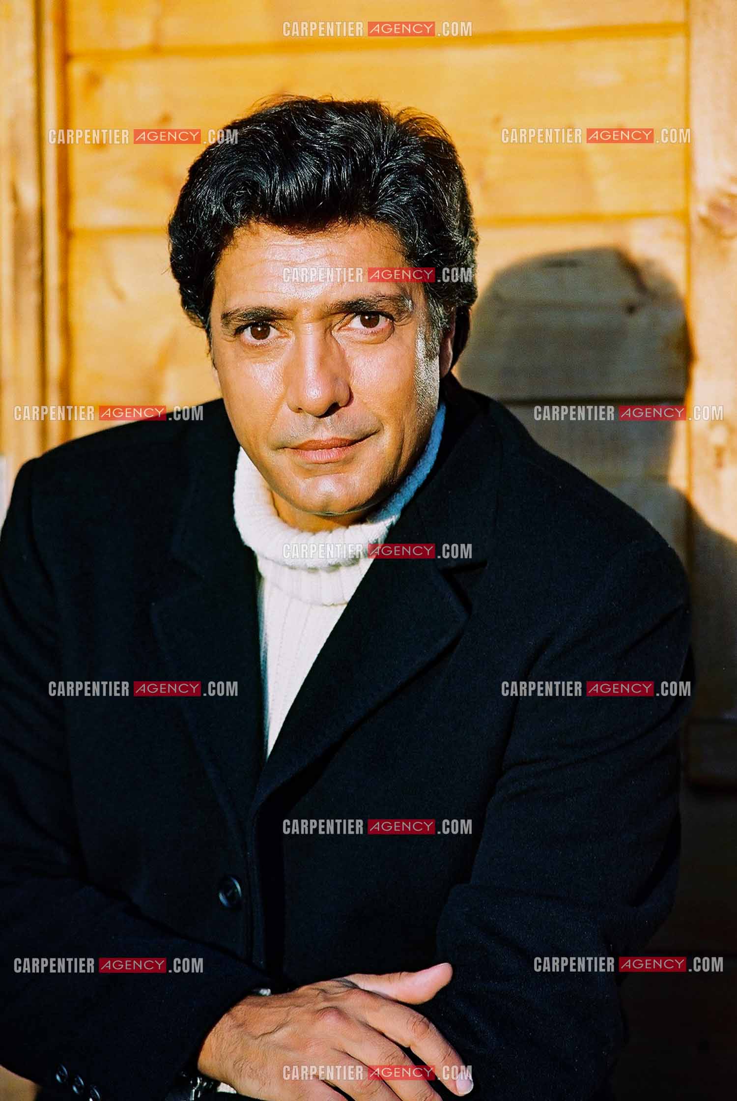 Le chanteur Frédéric François dans sa résidence privée en Belgique.  ( Exclusif )