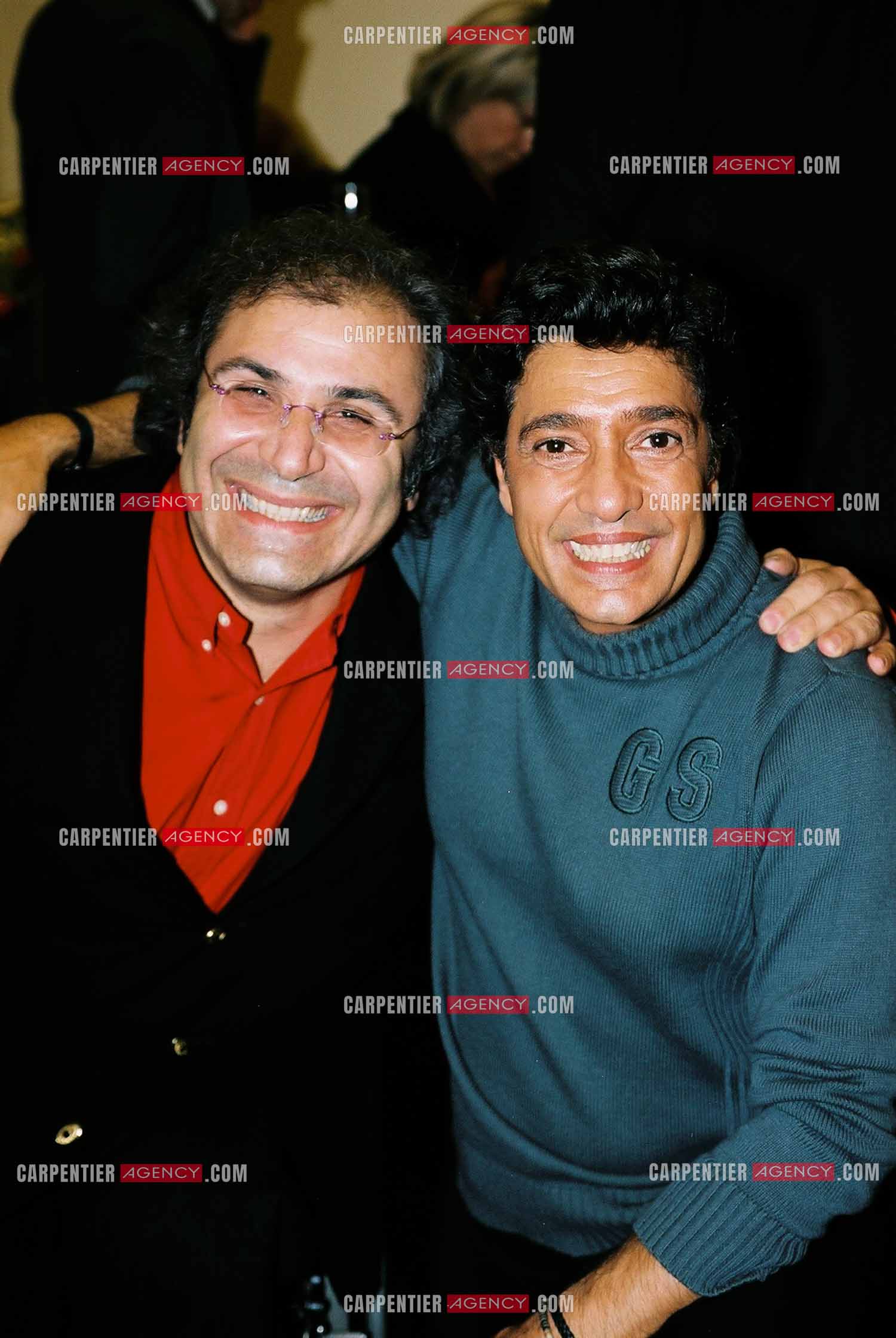 Le chanteur Frédéric François lors de son passage à l'Olympia en 2002. Frédéric et son parolier Frédéric Zeitoun. ( Exclusif )