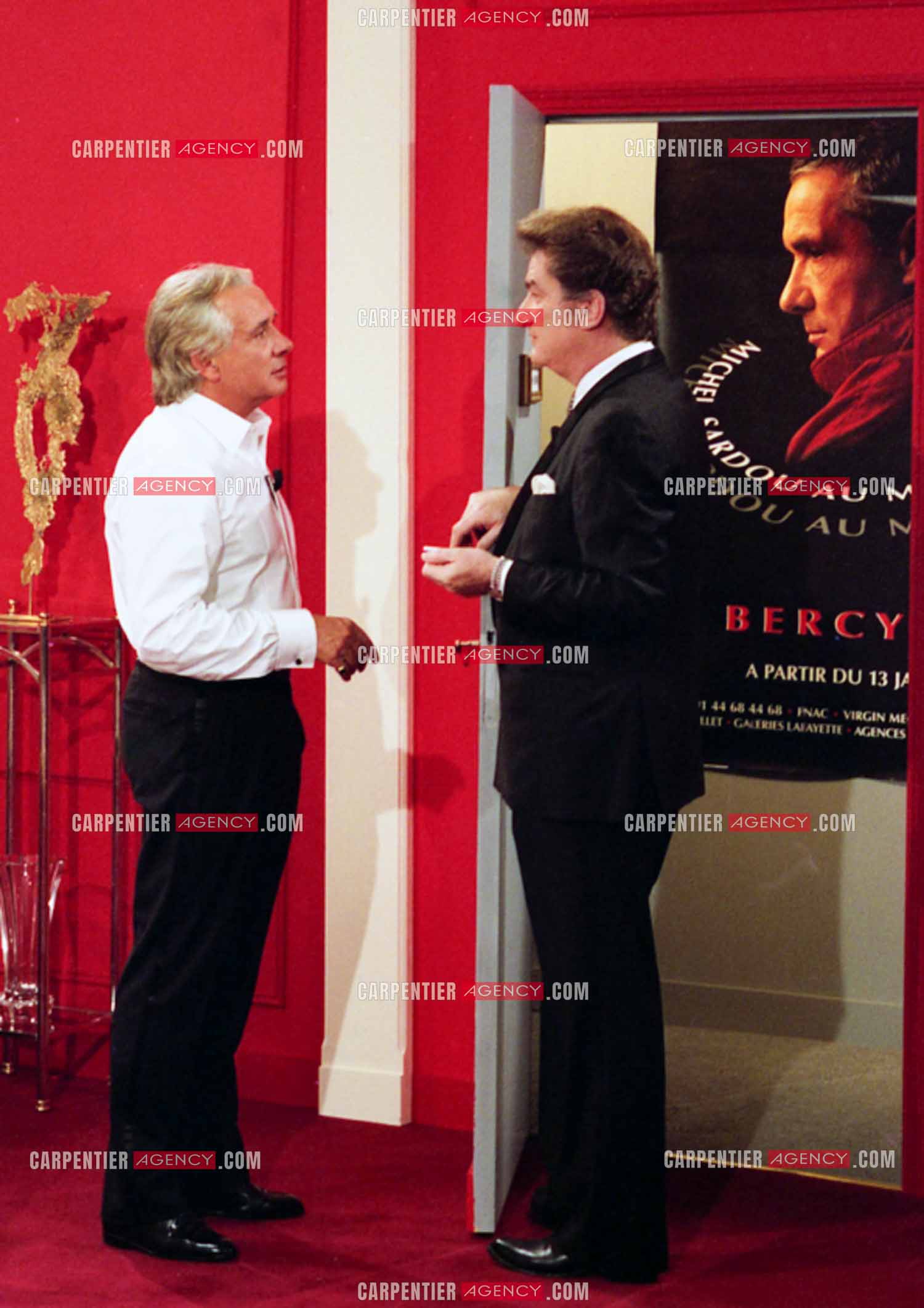 Le chanteur Eddy Mitchell et son ami Michel Sardou.    ( Exclusif )