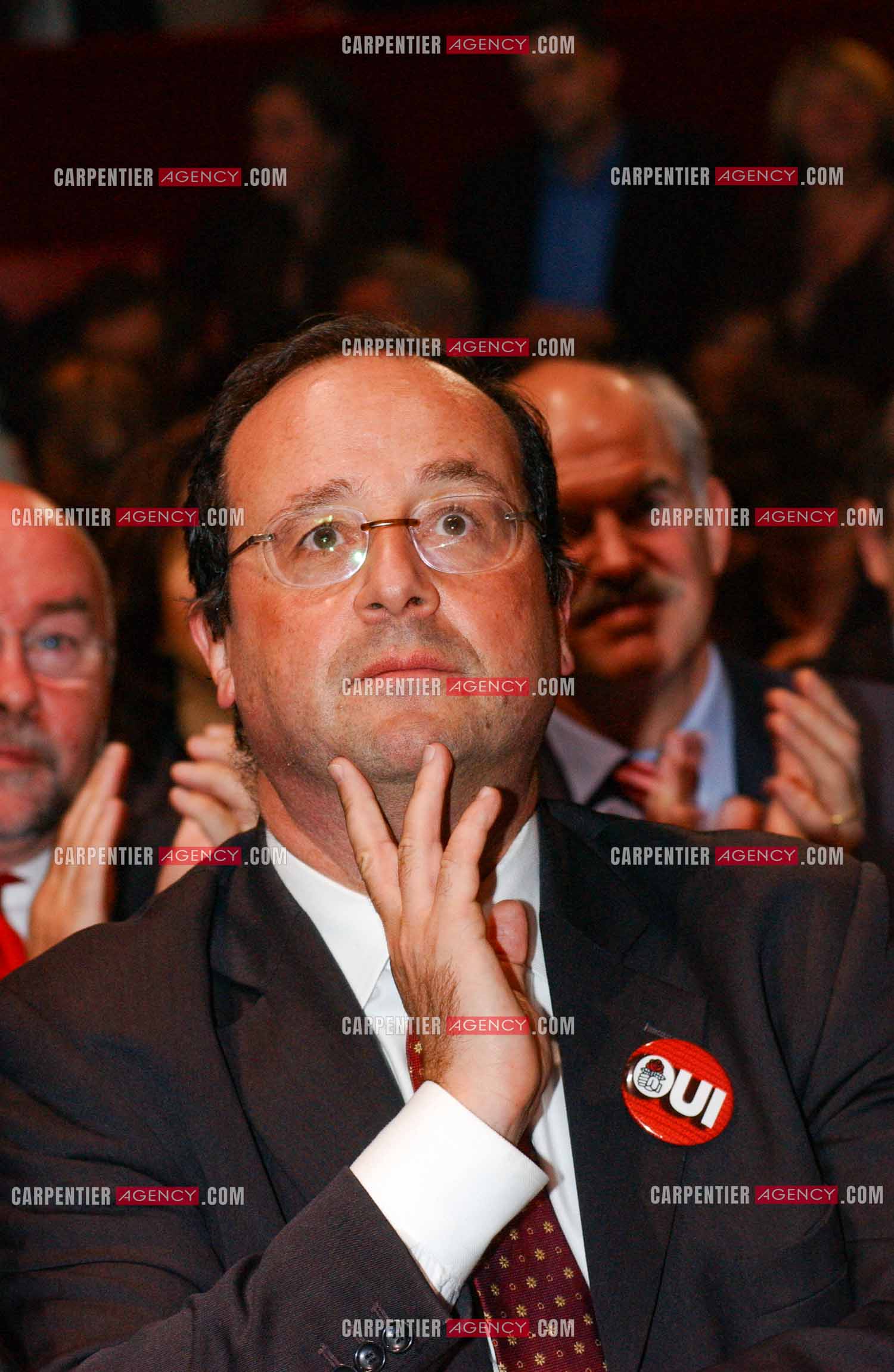 Grand meeting " OUI A L'EUROPE SOCIALE “ à Paris réunissant la Gauche le 18 Mai 2005. François Hollande.