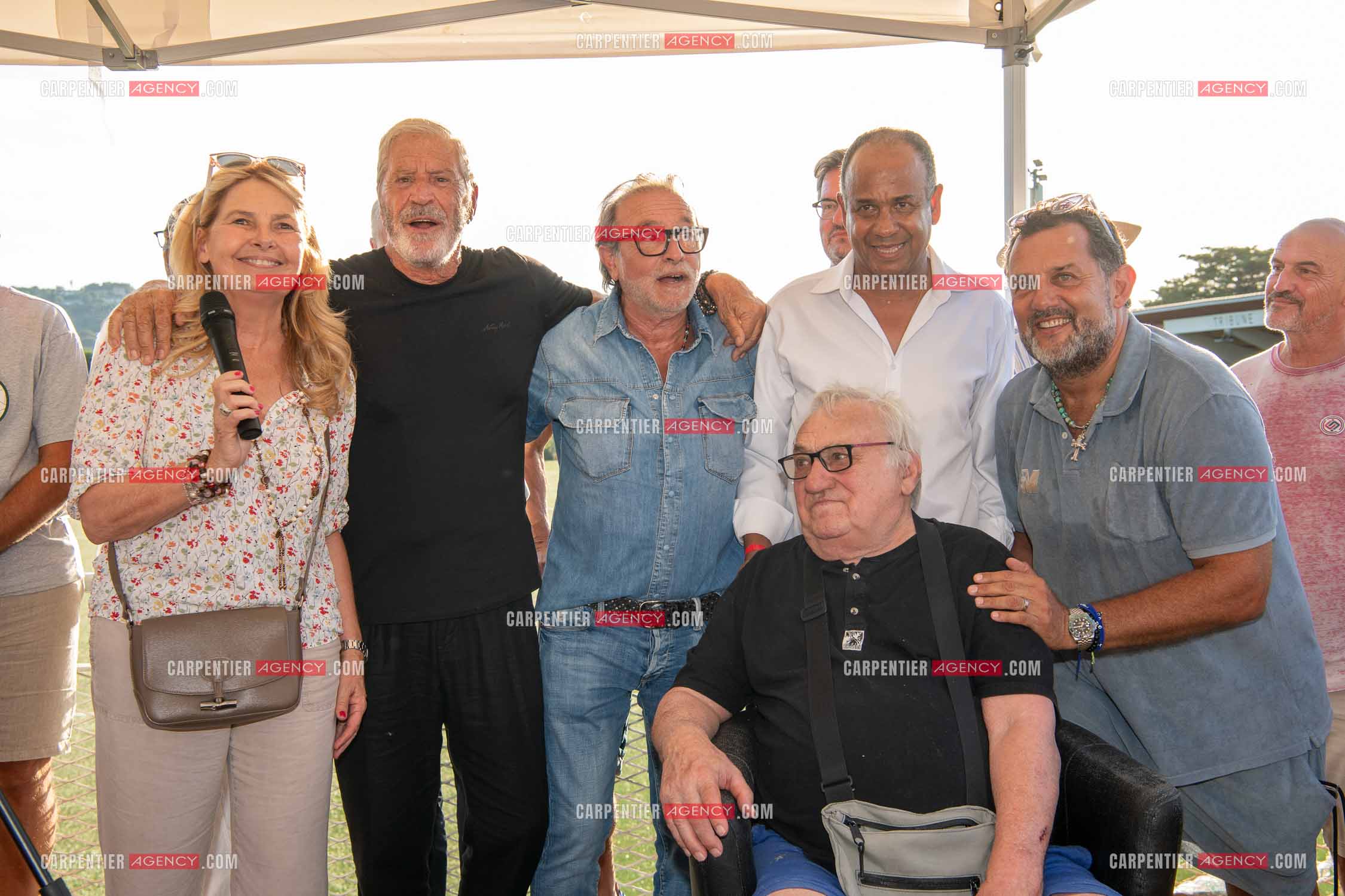 Inauguration du stade Marcel Aubour de St Tropez en présence de Marcel Aubour agé de 83 ans et entouré Madame Sylvie Siri maire de St Tropez, Jean-Claude Darmon, Félix Gray et tous ses amis les footballeurs. Jean-Pierre Serra, Jean Tigana et Christophe Coutal.