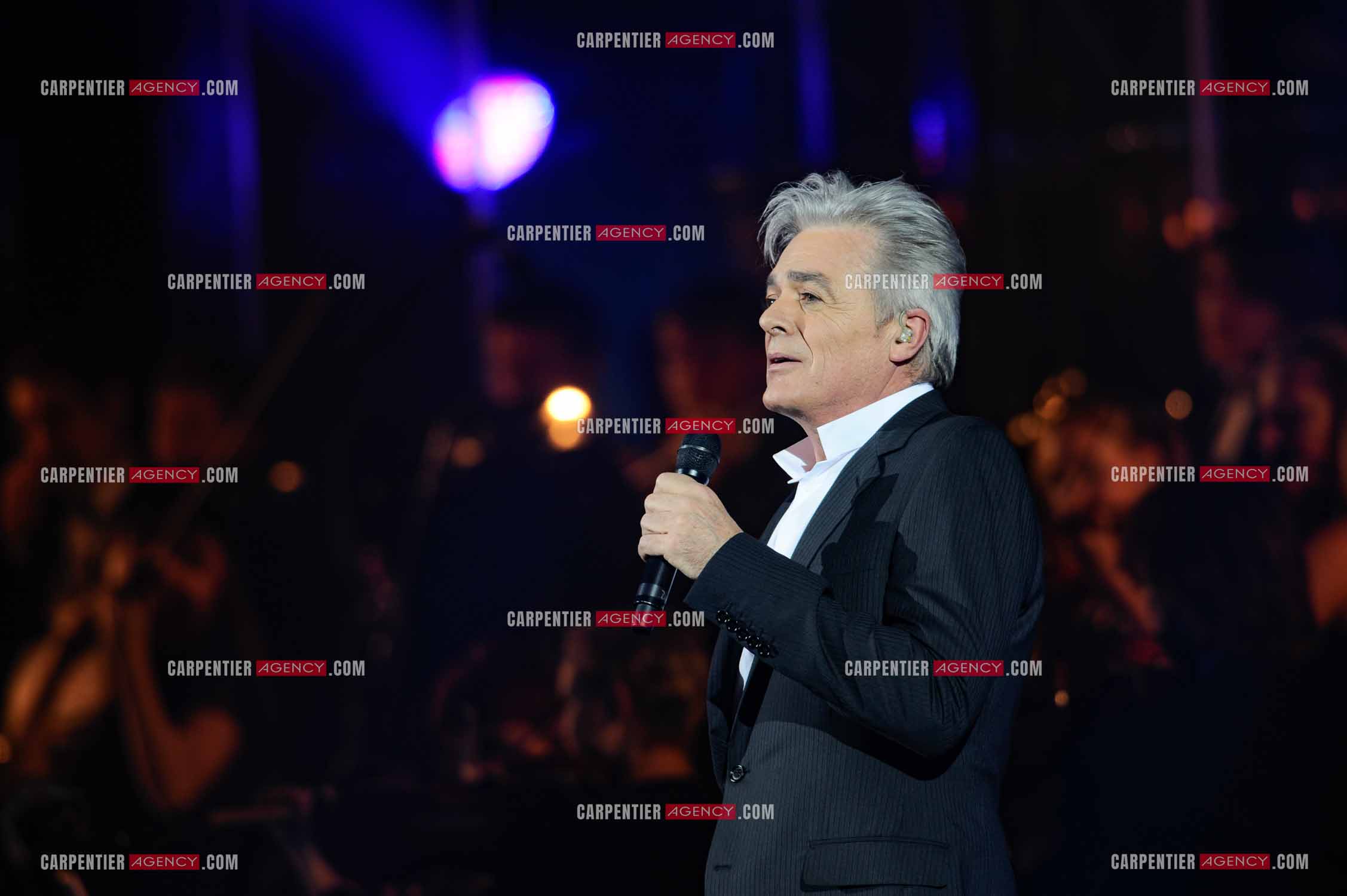 Évènement sur deux jours au POPB de Paris Bercy, la troupe originale de la comédie musicale Notre Dame de Paris. Le chanteur Daniel Lavoie.