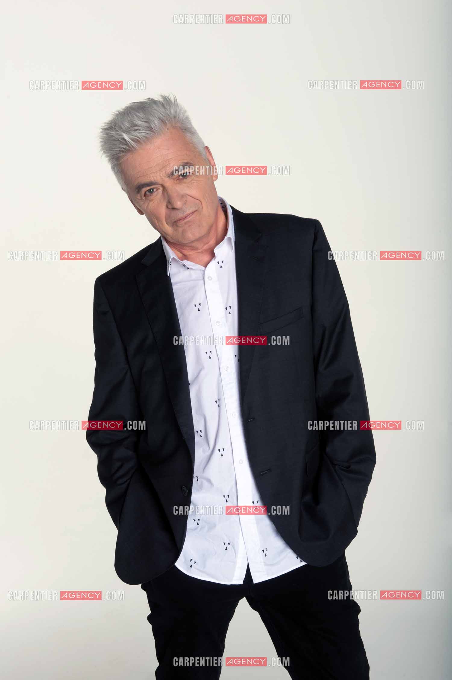 Nouvelle troupe version 2016 de la comédie musicale  “ NOTRE DAME DE PARIS “. Le chanteur québécois Daniel Lavoie.    ( Exclusif )