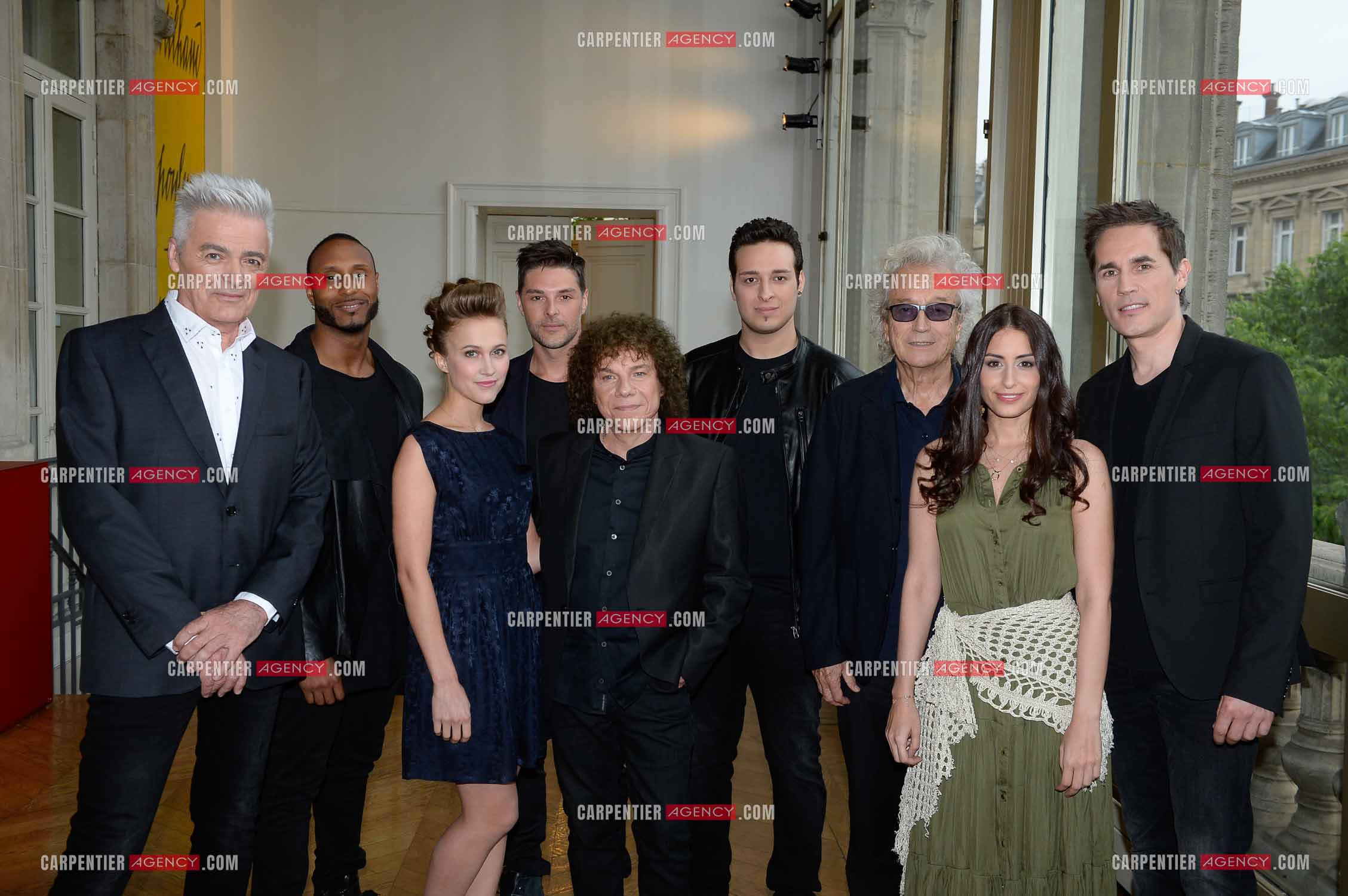 25 èm anniversaire de la comédie musicale Notre Dame de Paris.           Nouvelle  version depuis 2016. Les artistes principaux: Hiba Tawaji, Angelo Del Vecchio, Daniel Lavoie, Richard Charest, Alyzée Lalande, Martin Giroux et Jay.       ( Exclusif )