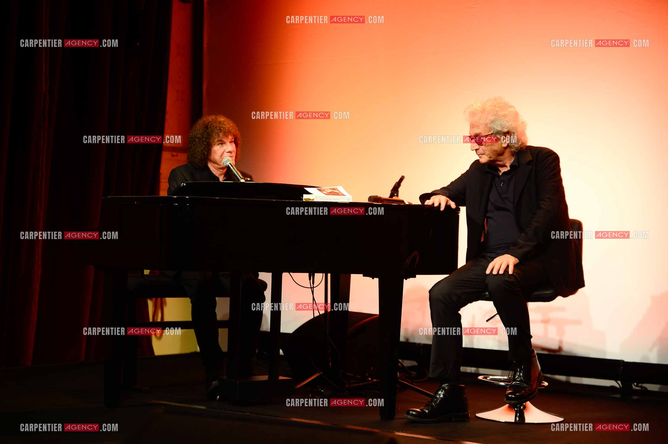 25 èm anniversaire de la comédie musicale Notre Dame de Paris. Les deux auteurs Richard Cocciante et Luc Plamondon.       ( Exclusif )