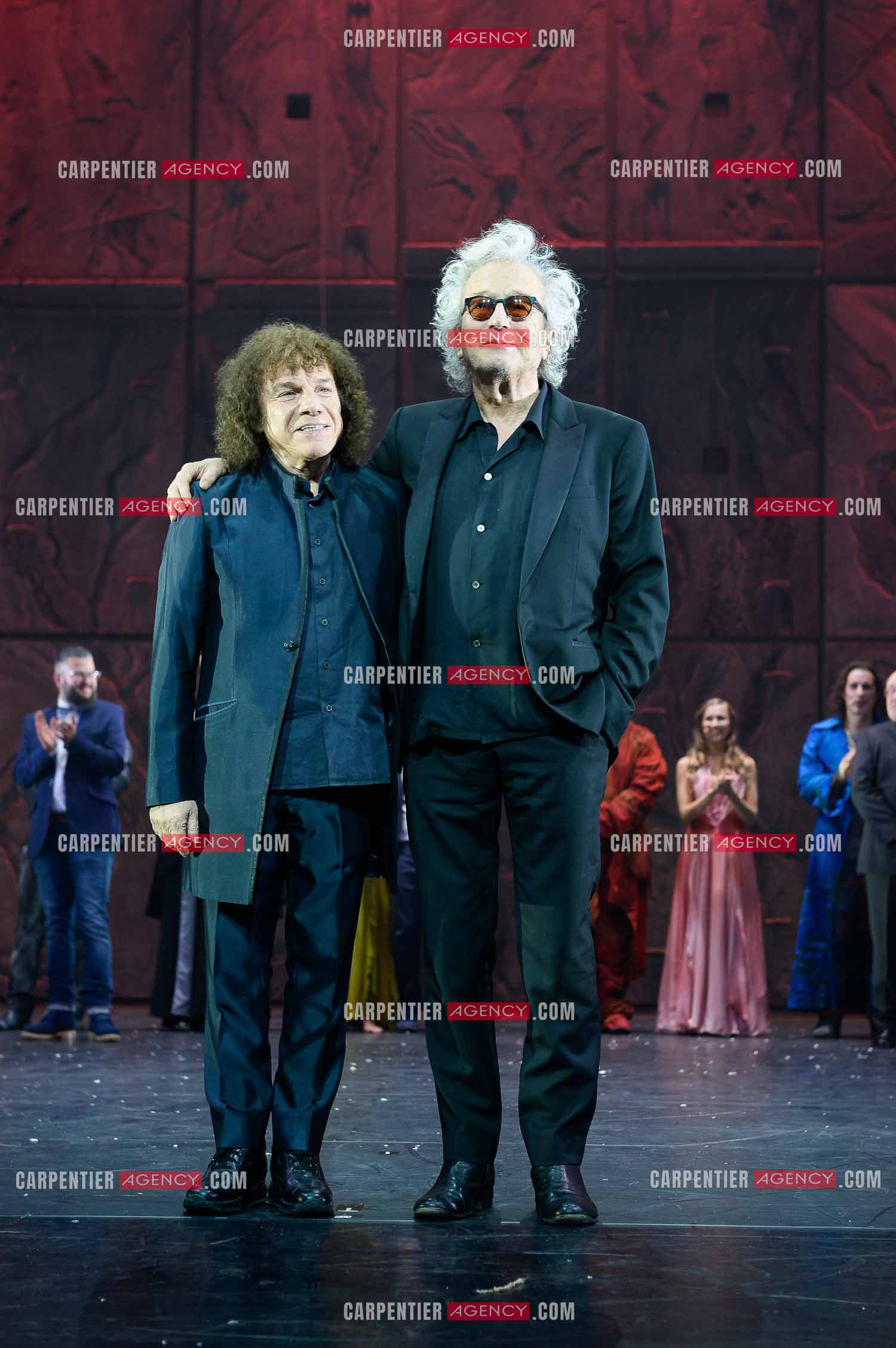 Les auteurs de la comédie musicale “ Notre Dame de Paris “ Richard Cocciante et Luc Plamondon.          ( Exclusif )