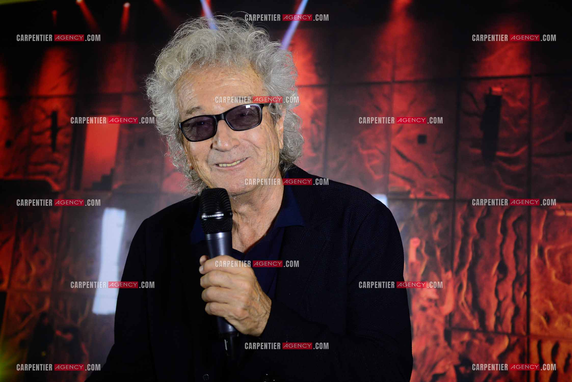 L'auteur de la comédie musicale “ Notre Dame de Paris “ Luc Plamondon.          ( Exclusif )