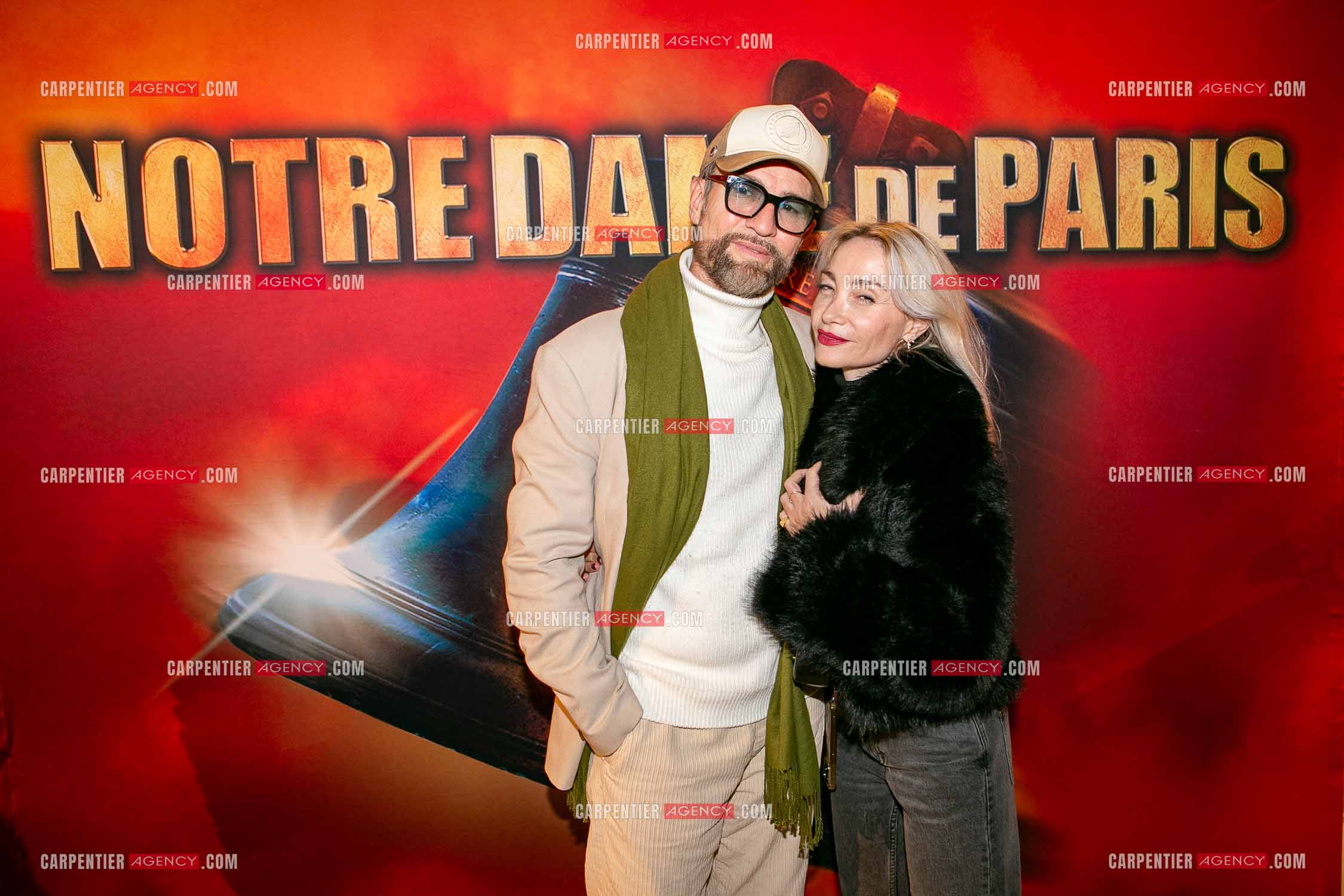 Générale de la comédie musicale Notre Dame de Paris au Palais des Congrés de Paris le 23 Nov 2023. Le chanteur Solal et la youtubeuse Karine Grandval.