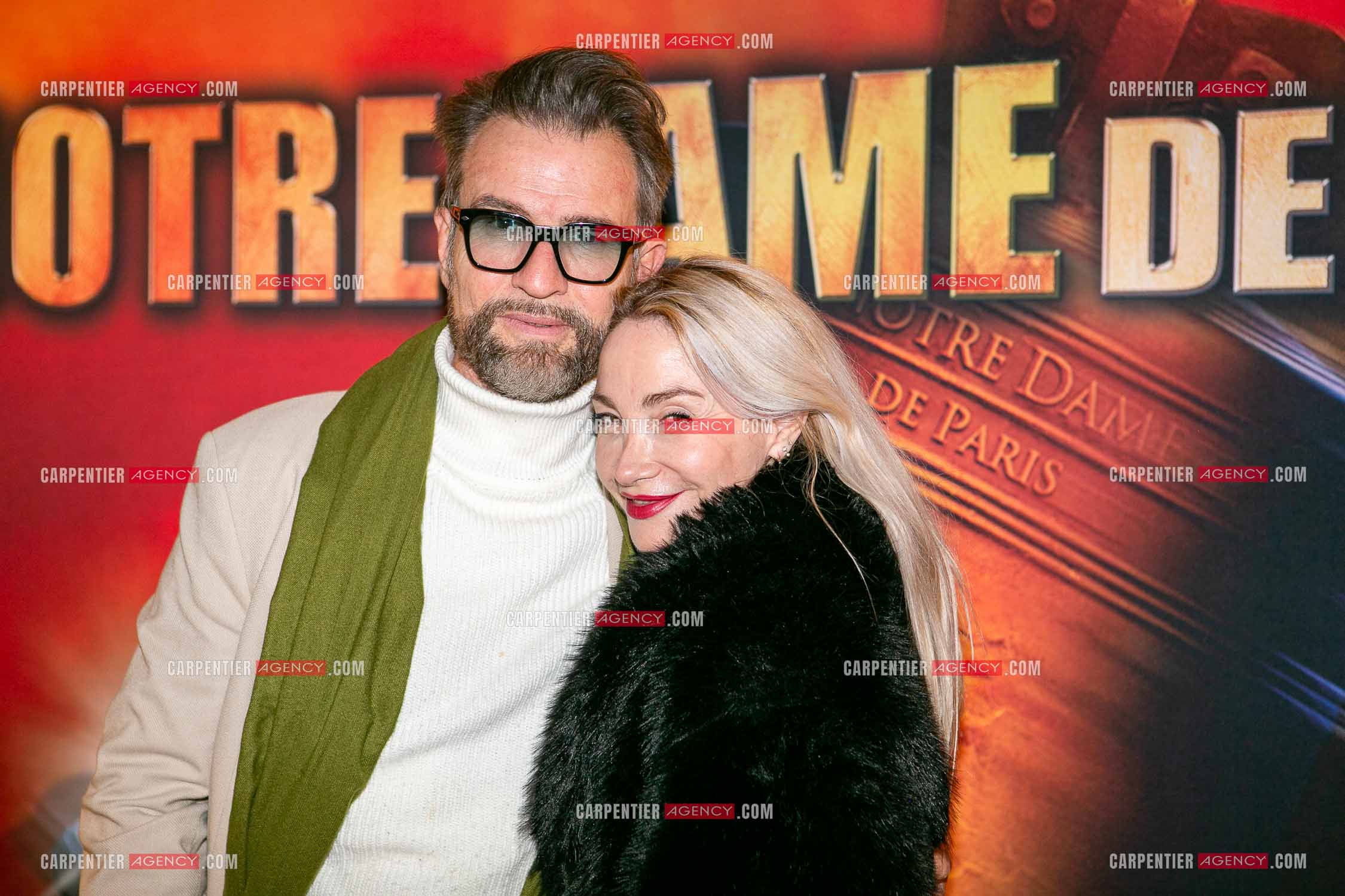 Générale de la comédie musicale Notre Dame de Paris au Palais des Congrés de Paris le 23 Nov 2023. Le chanteur Solal et la youtubeuse Karine Grandval.