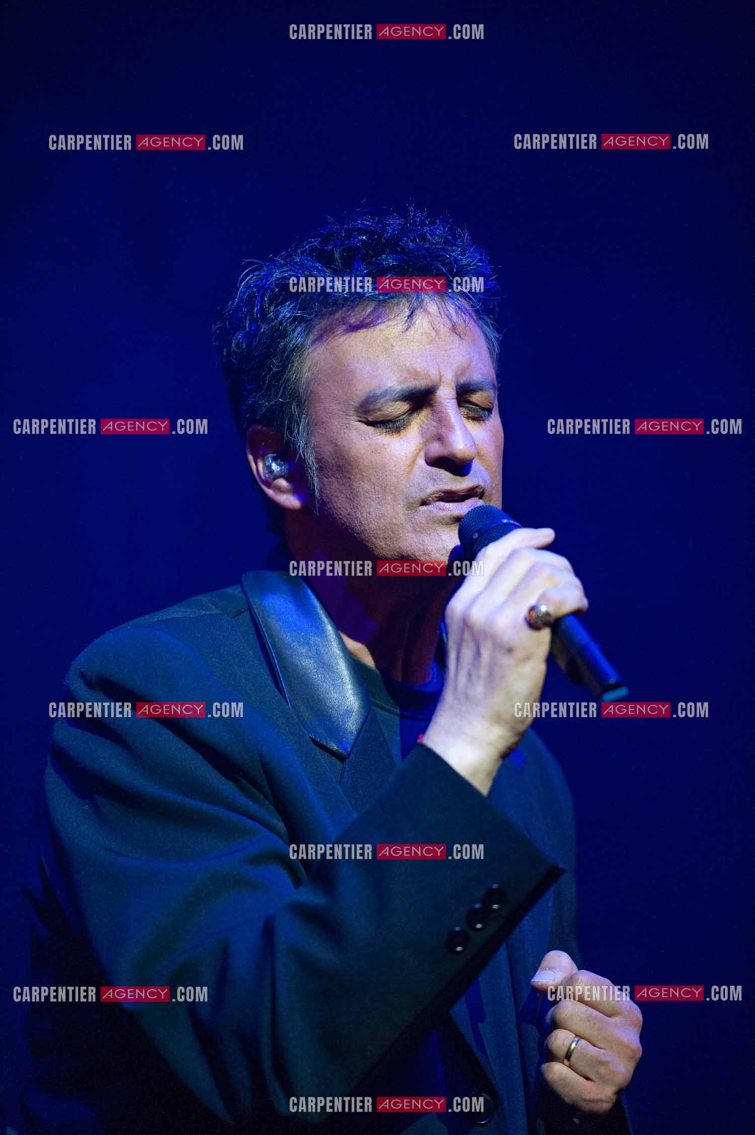 Le chanteur Phil Barney connu pour son tube “ Un enfant de toi “ dans la tournée RFM LOVE 80 au Zénith de Paris en 2010.      ( Exclusif )