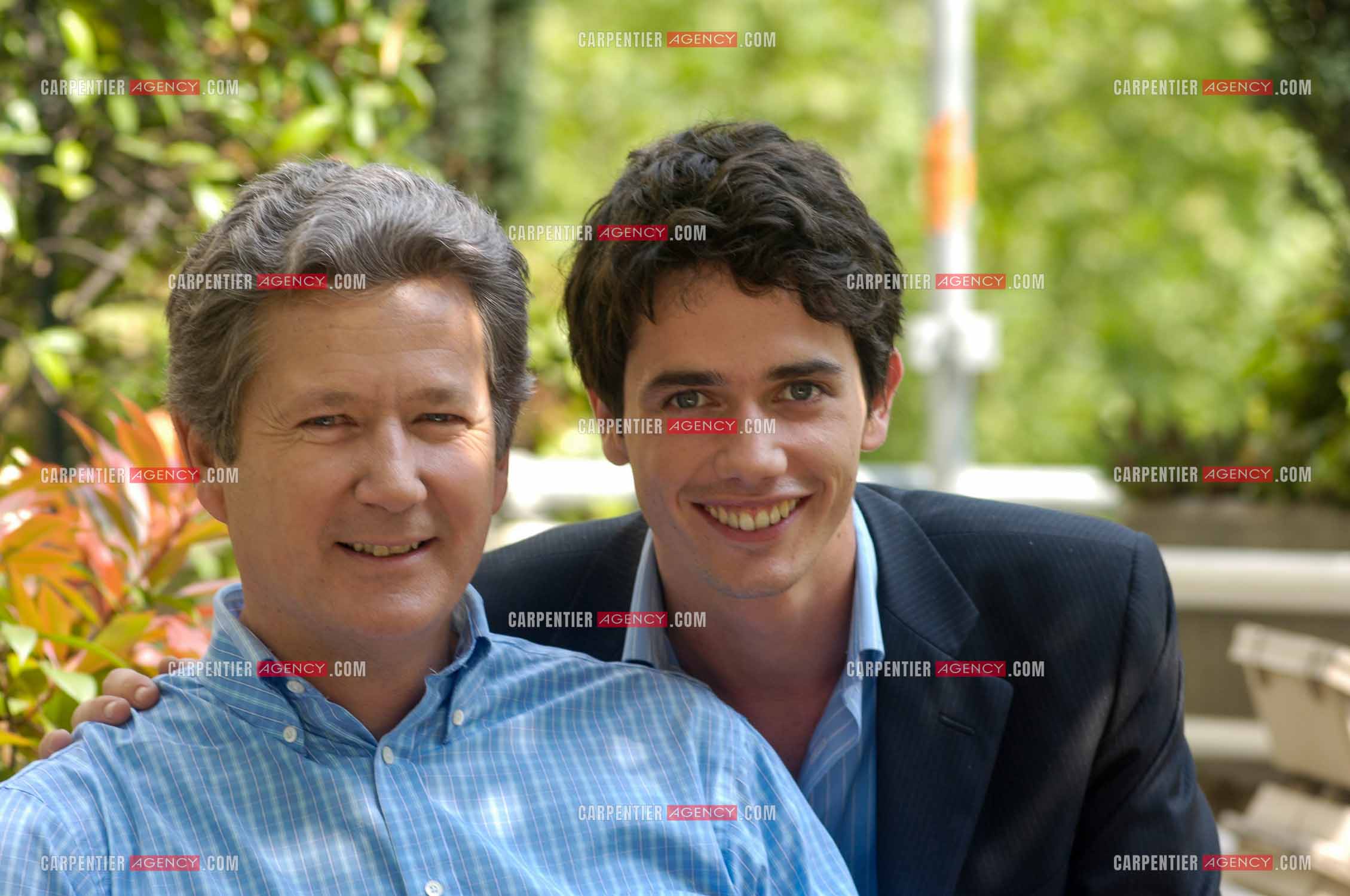 La famille Bellemare à Paris. Pierre Dhostel et son fils Franklin.  ( Exclusif )