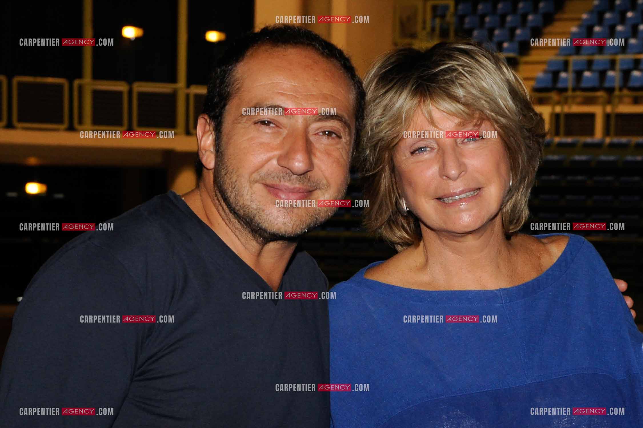 Les Aventures de Rabbi Jacob. La nouvelle comédie musicale de 2008 mise en scène par Patrick Timsit et adaptée du film “ Les Aventures de Rabbi Jacob “ de Gérard Oury, sorti en 1973. Le metteur en scène Patrick Timsit et la fille de Gérard Oury Danièle Thompson.          ( Exclusif )