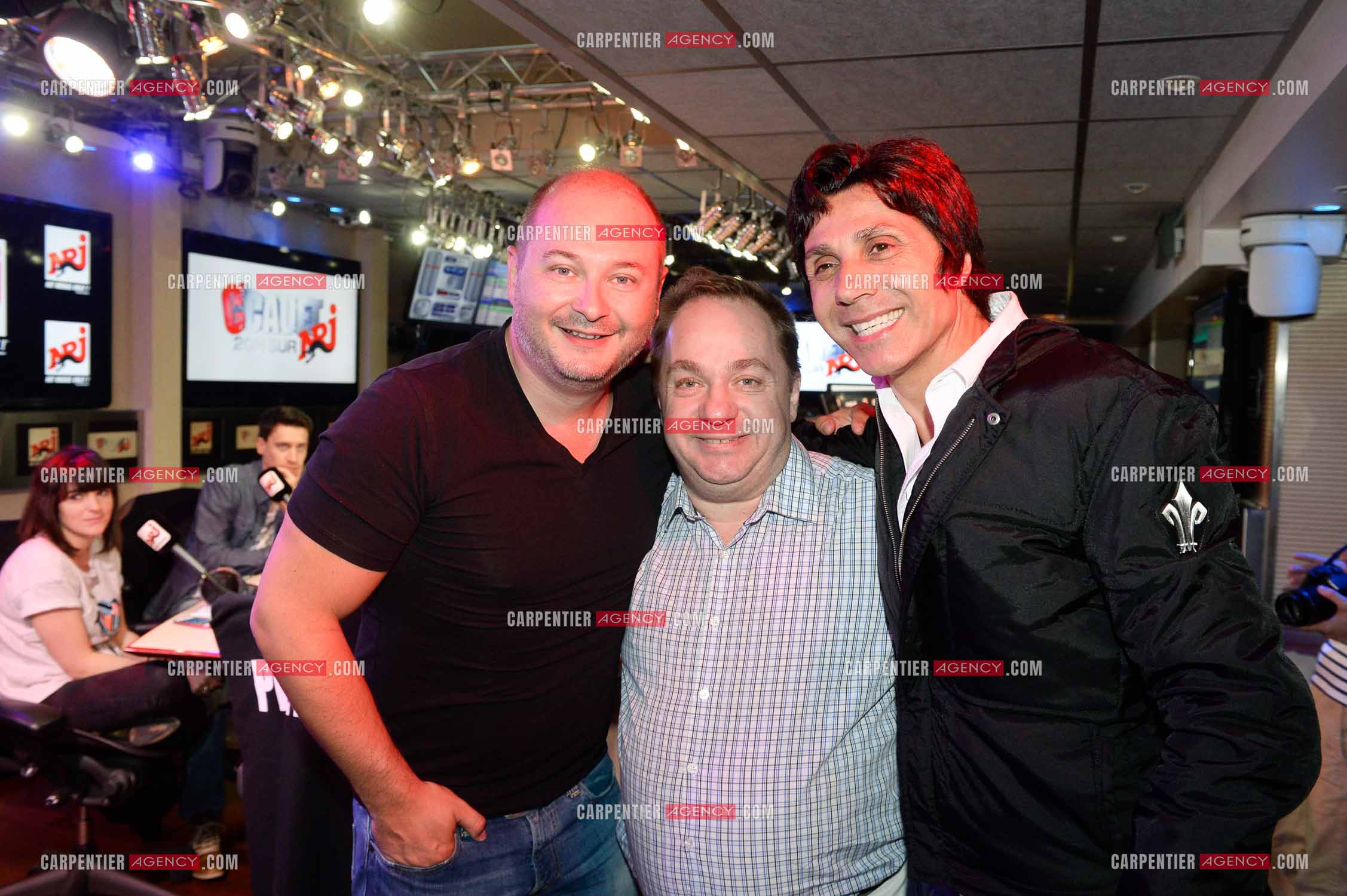 L'animateur d'NRJ Sébastien Cauet avec Olivier Kaefer et Jean-Luc Lahaye.  ( Exclusif )