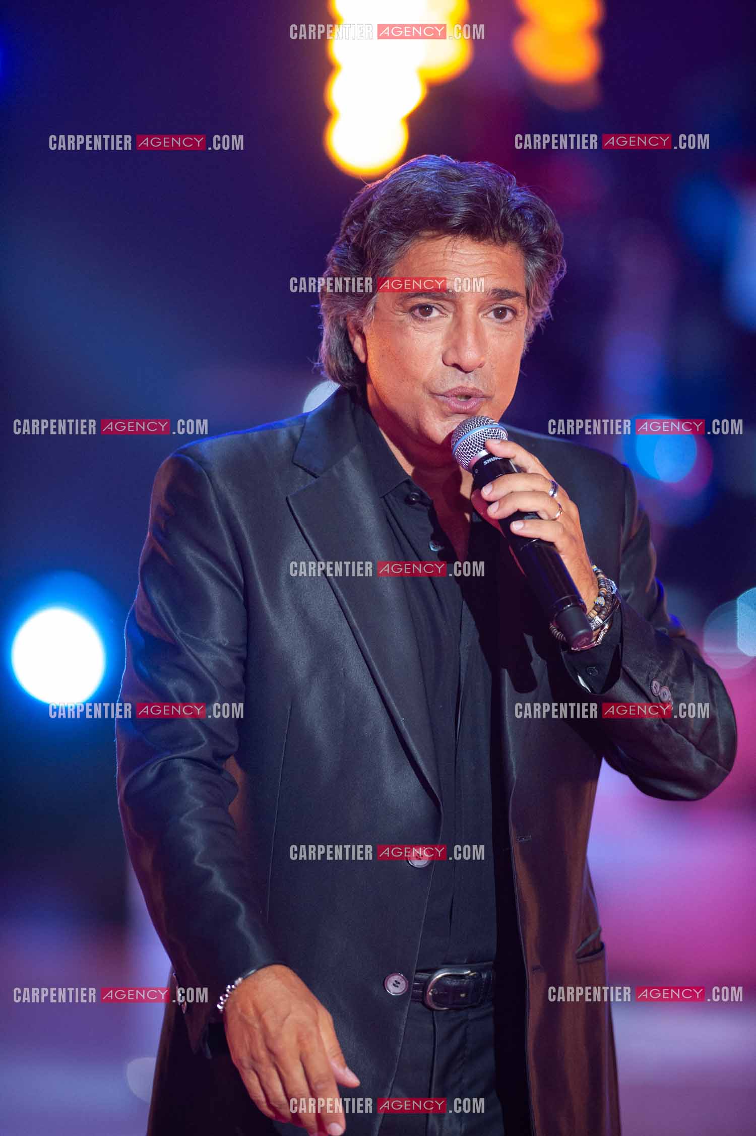 Le chanteur Frédéric François lors du Télé Vie à Bruxelles en Belgique le 07 mai 2011.