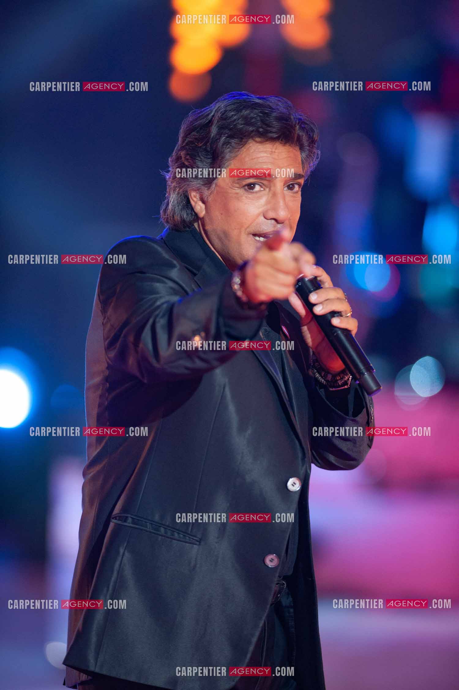 Le chanteur Frédéric François lors du Télé Vie à Bruxelles en Belgique le 07 mai 2011.