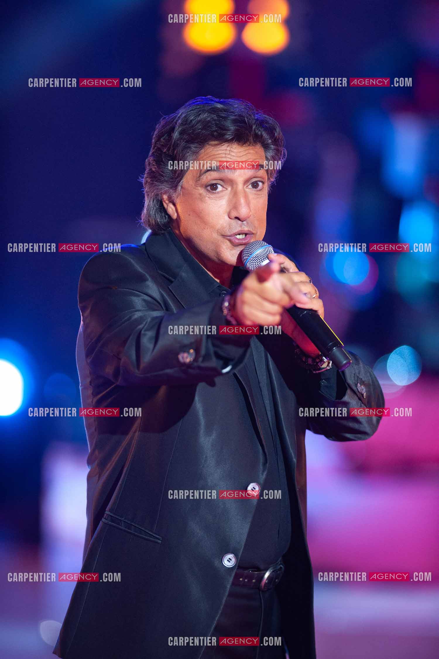 Le chanteur Frédéric François lors du Télé Vie à Bruxelles en Belgique le 07 mai 2011.