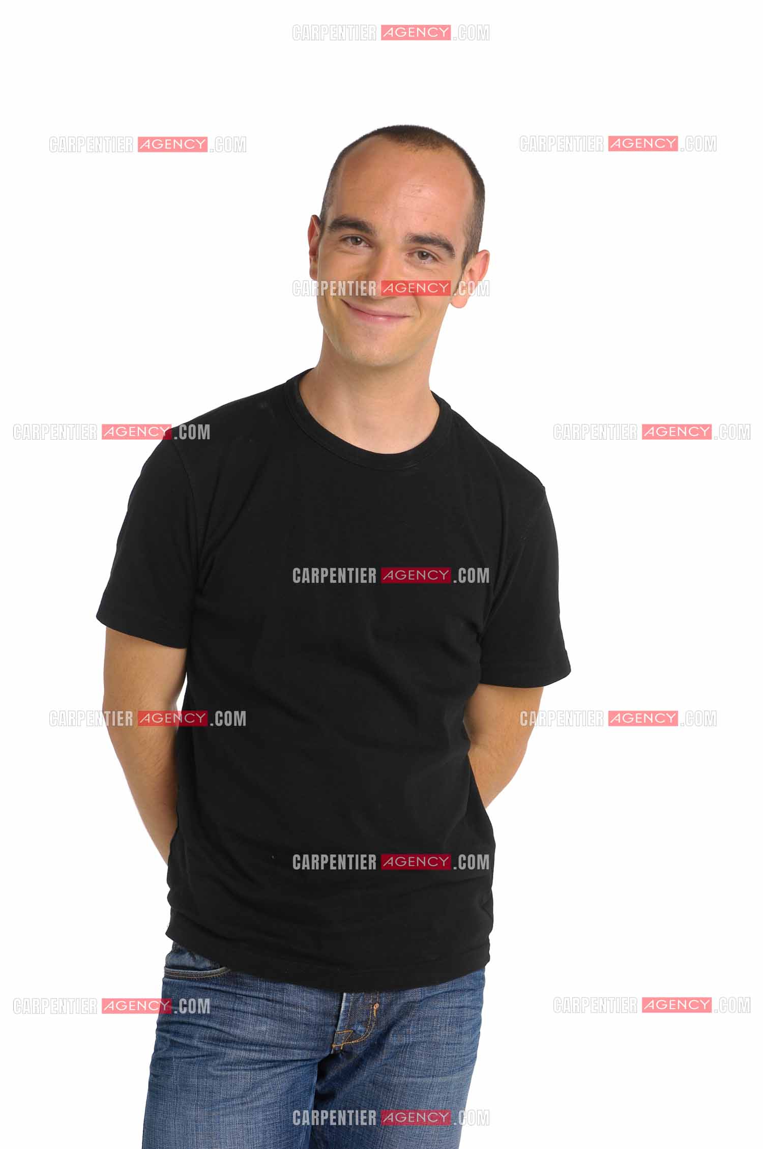 Le chanteur Guillaume Adelbert. ( Exclusif )