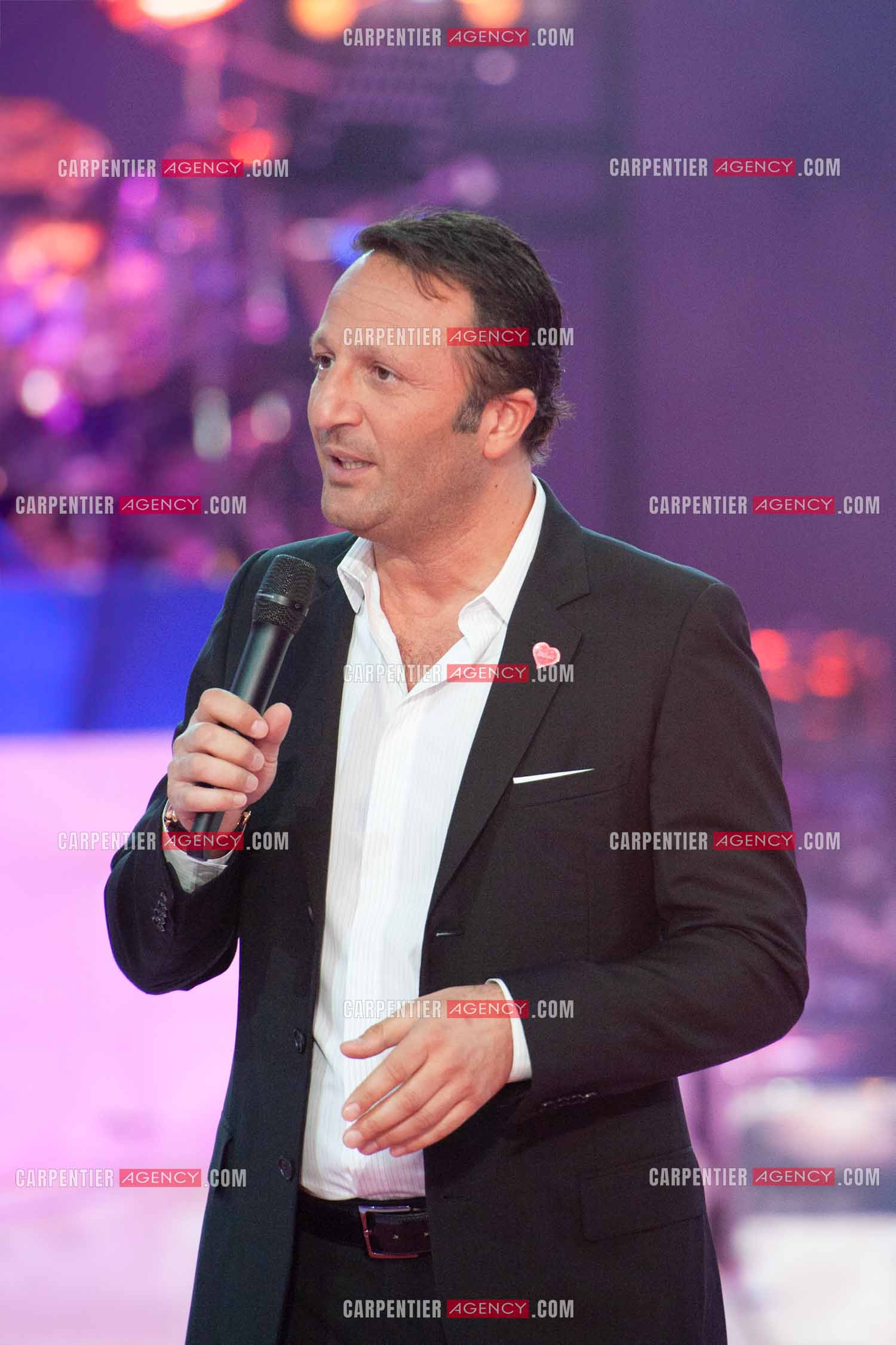 L'animateur Jacques Essebag dit Arthur lors du Télé Vie à Bruxelles en Belgique le 07 mai 2011.