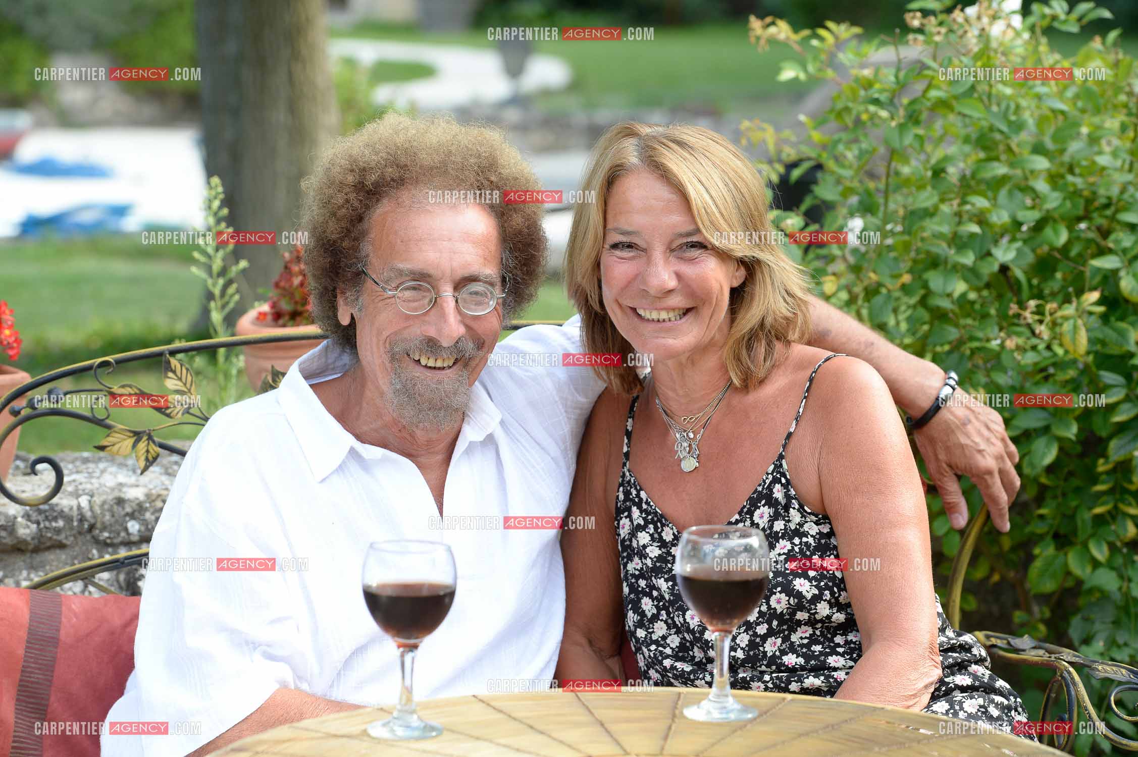Jean Schultheis et sa femme sophie chez eux a Cavaillon le 12 Aout 2014.