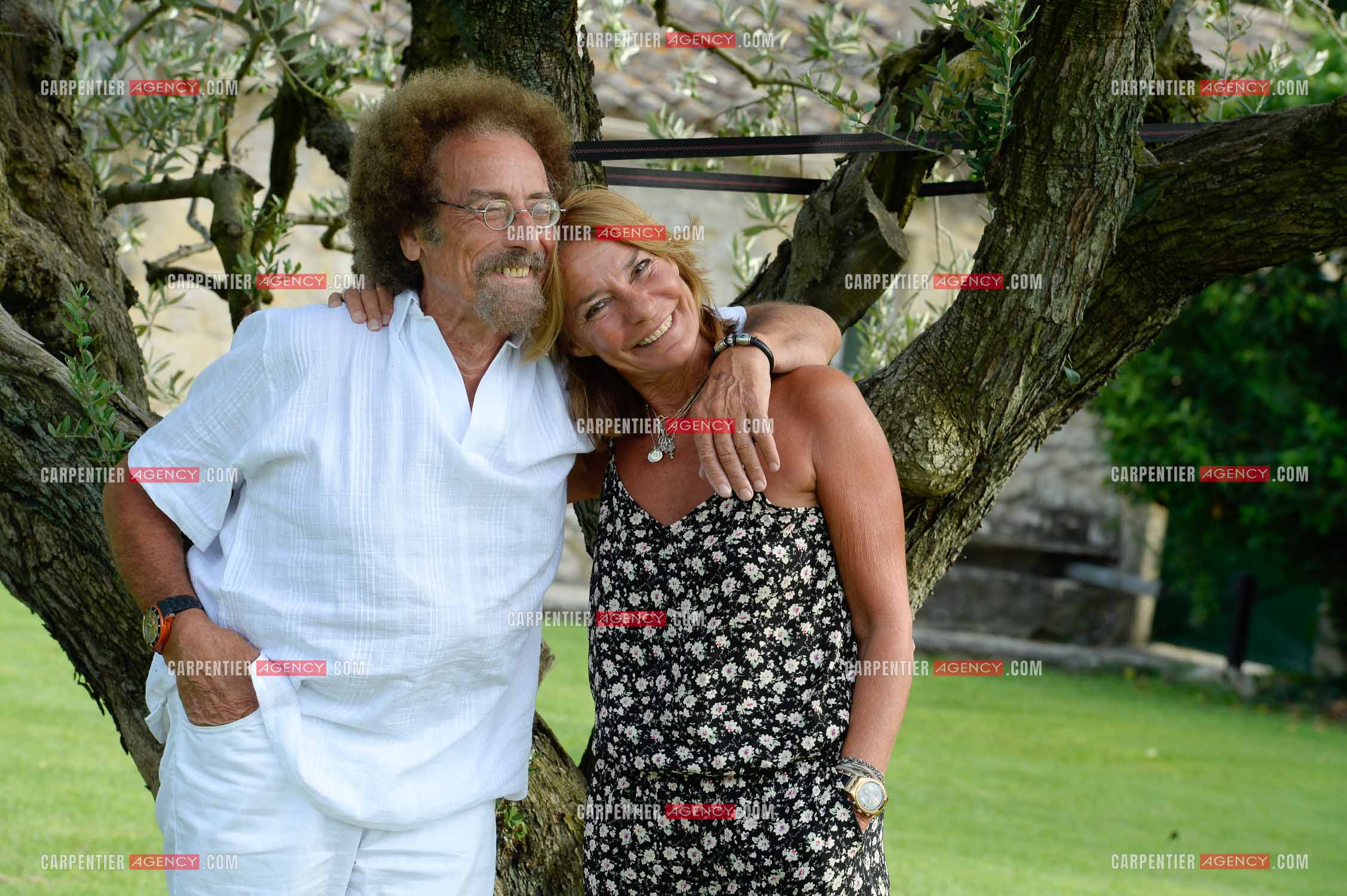 Jean Schultheis et sa femme sophie chez eux a Cavaillon le 12 Aout 2014.