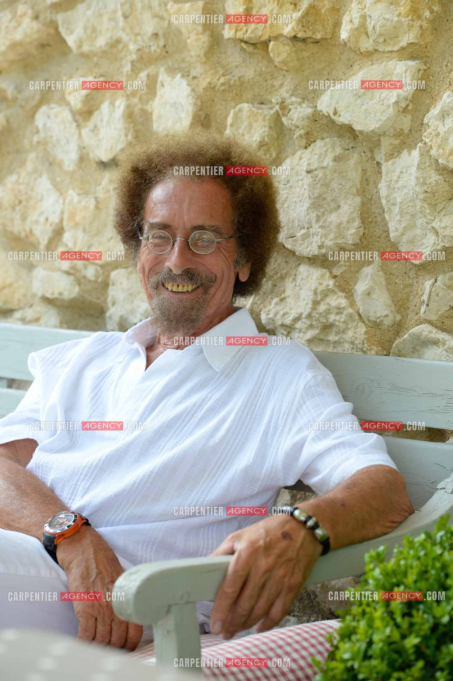 Jean Schultheis et sa femme sophie chez eux a Cavaillon le 12 Aout 2014.