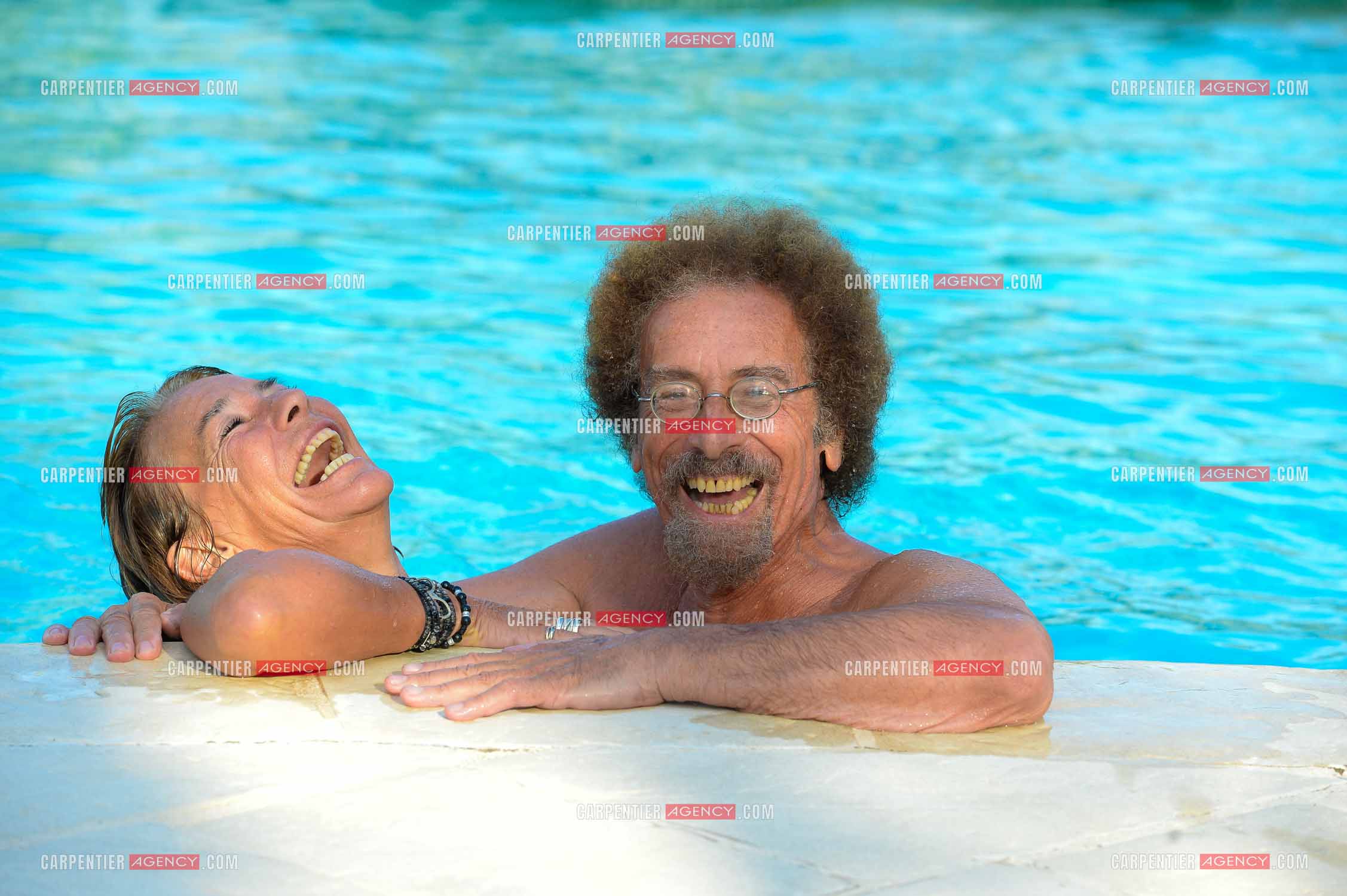 Jean Schultheis et sa femme sophie chez eux a Cavaillon le 12 Aout 2014.