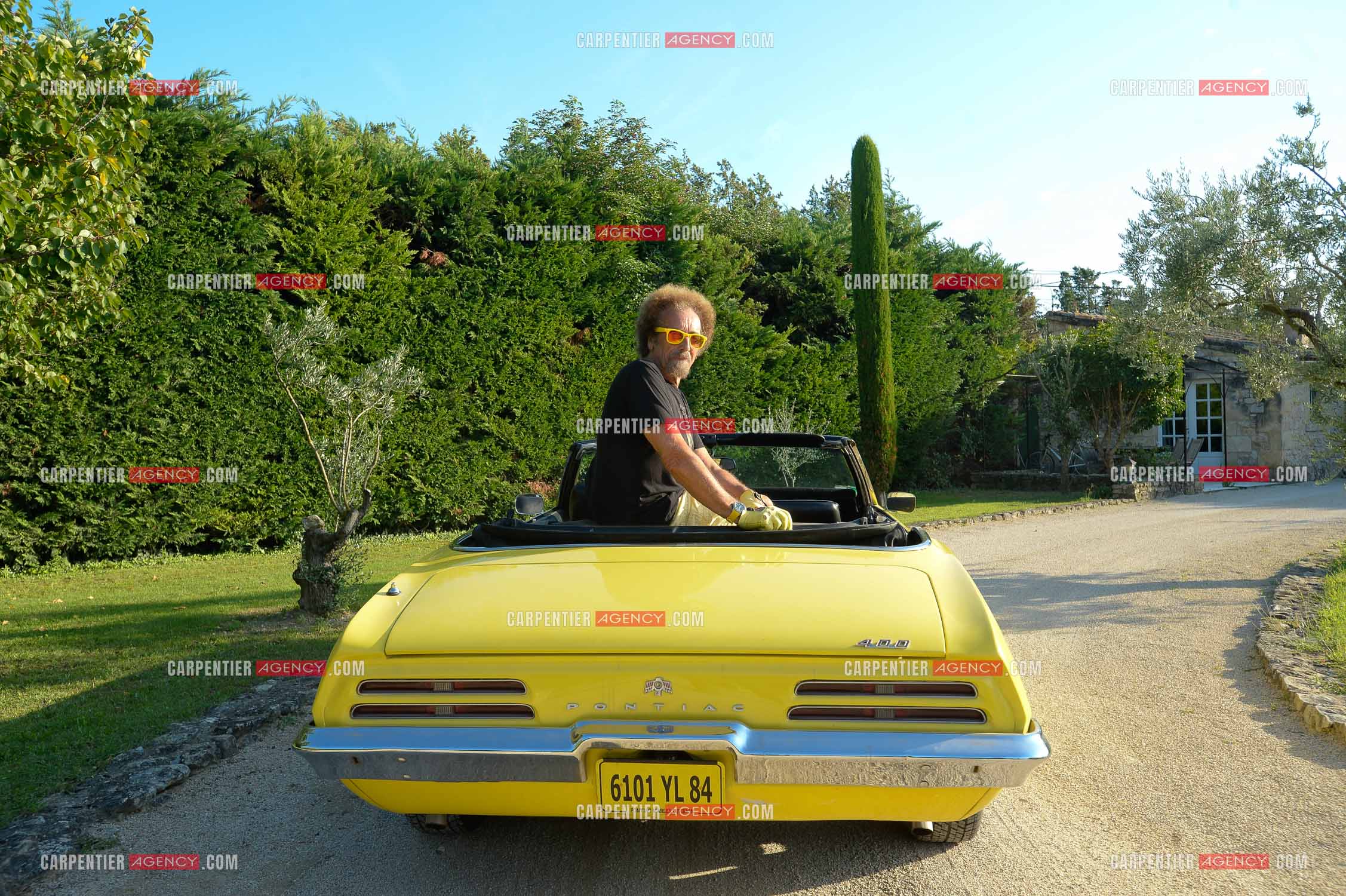 Jean Schultheis et sa passion des voitures. Ici, avec sa Mustang a Cavaillon le 12 Aout 2014.  ( Exclusif )