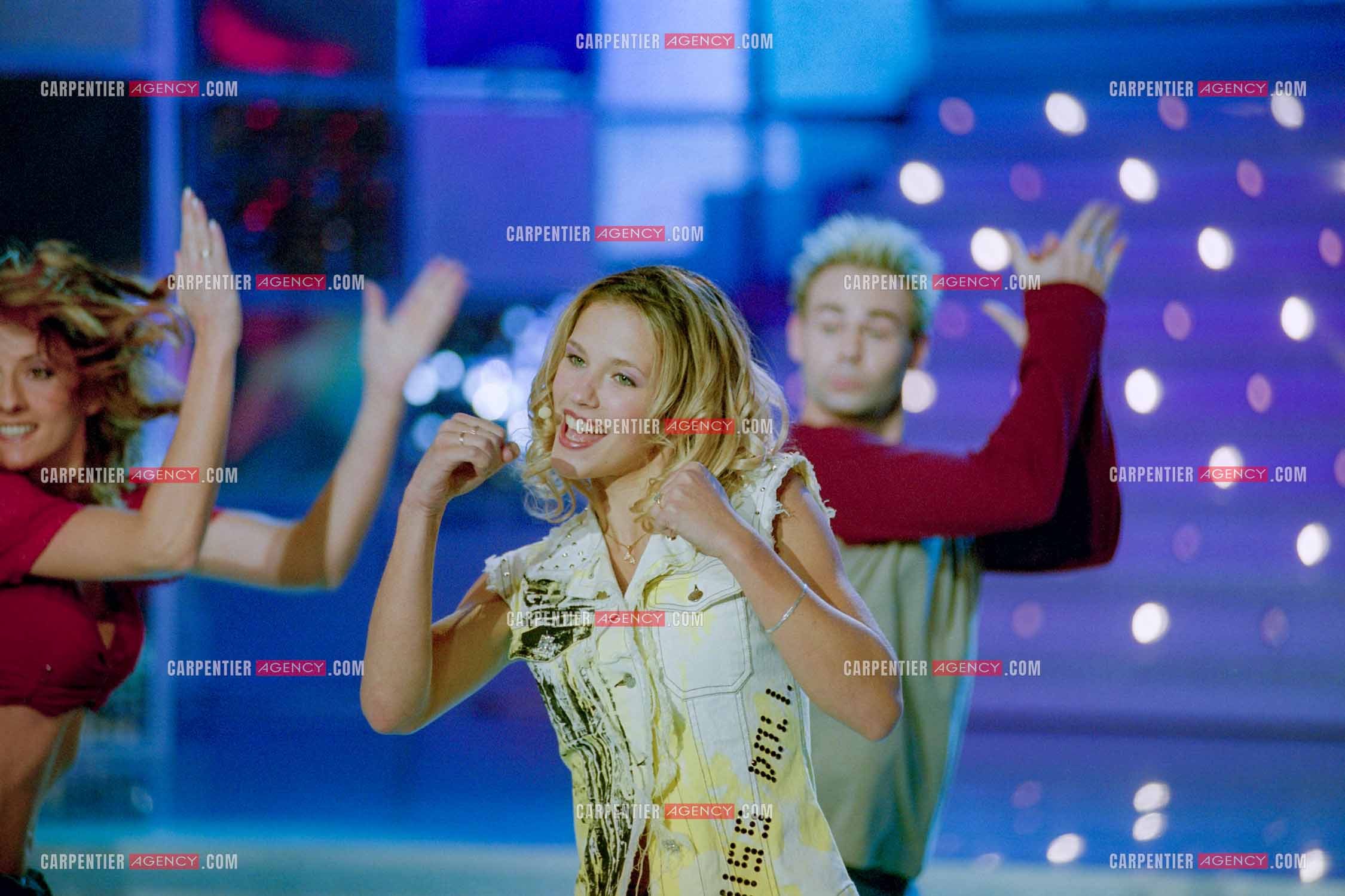 La chanteuse Lorie Pester lors de l'émission Hit Machine en 1997.  ( Exclusif )