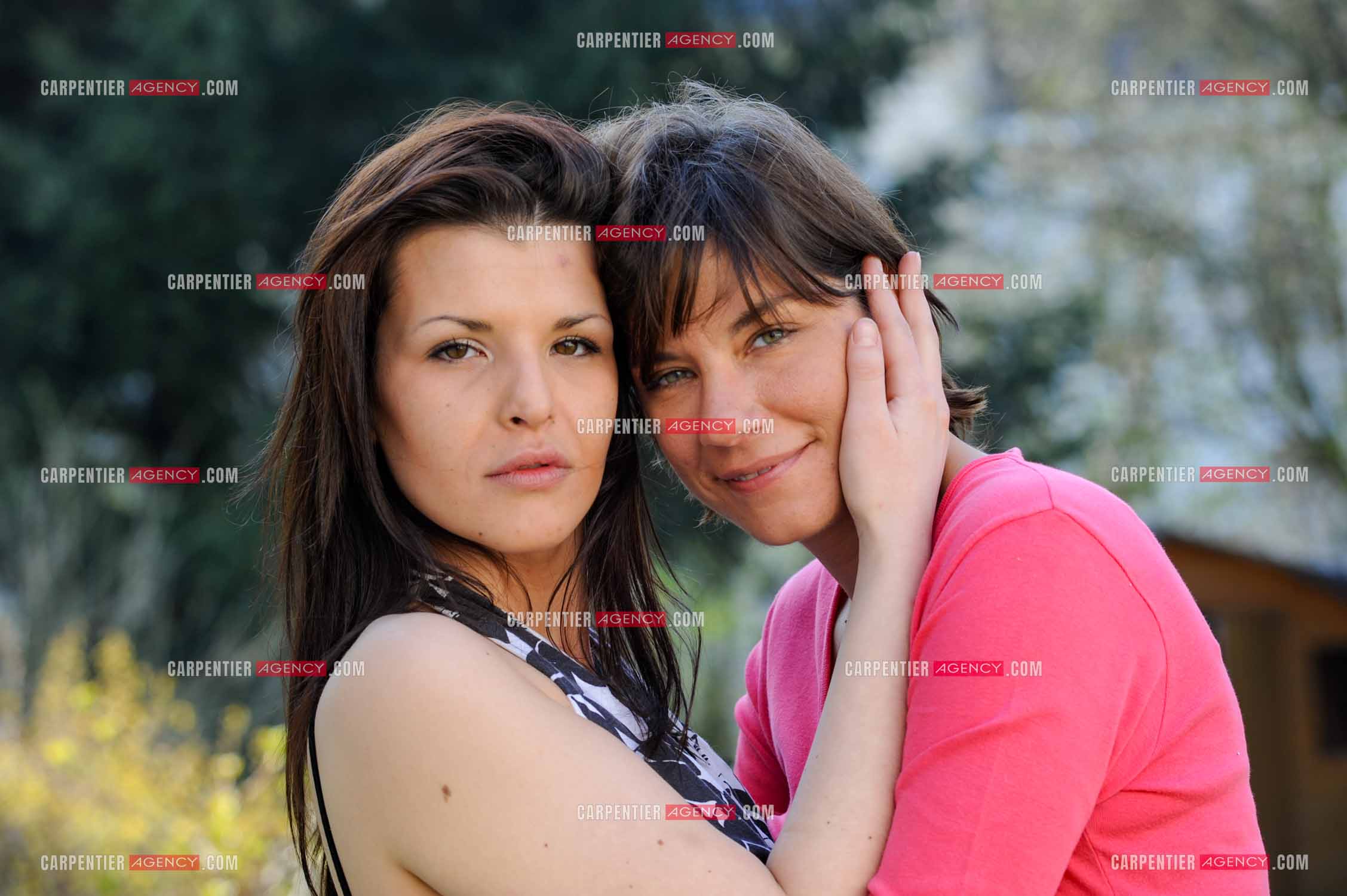 Nathalie Breckmans (Saison 2 Secret Story) et sa compagne.  ( Exclusif )