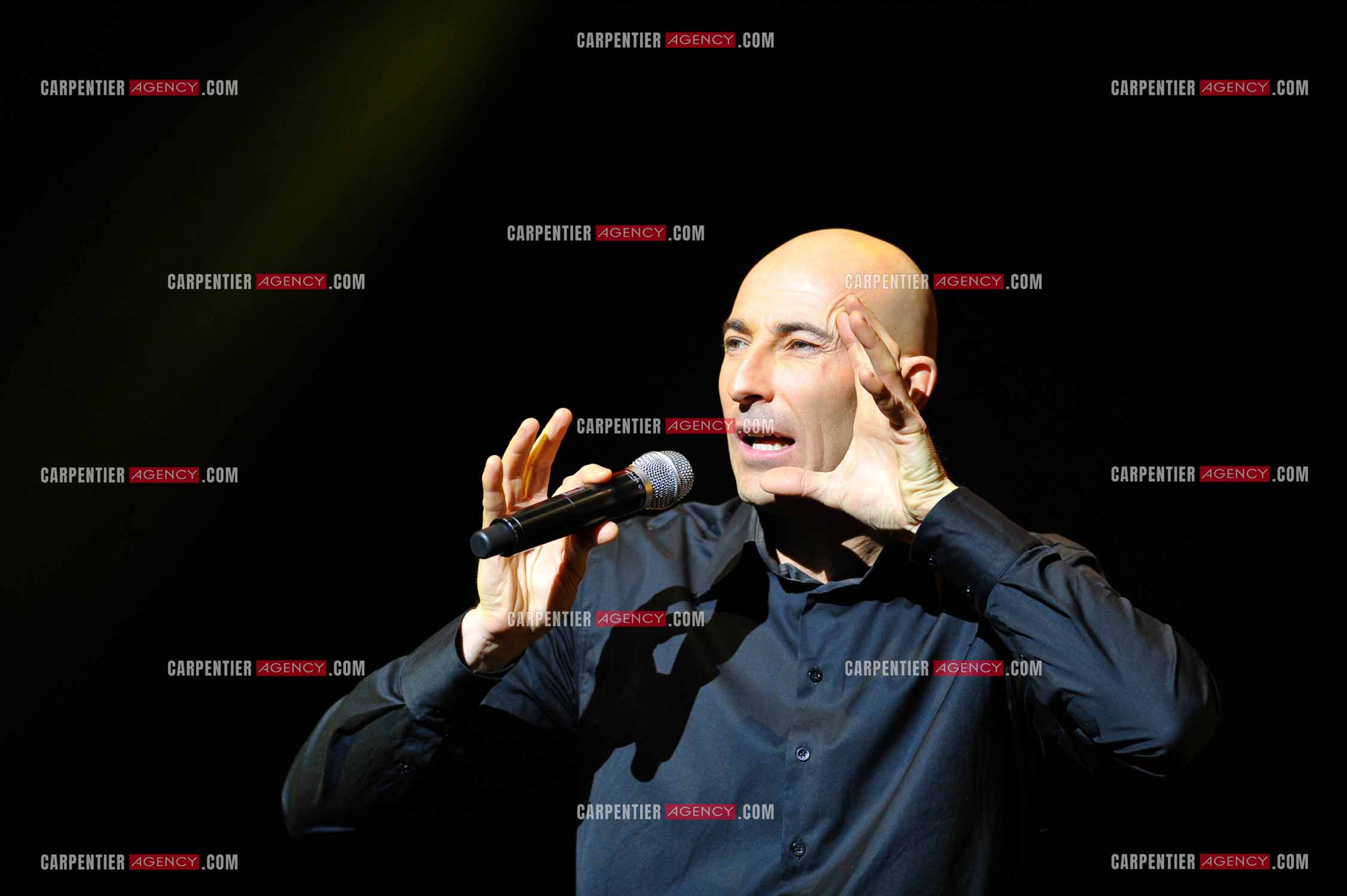 L'humoriste Nicolas Canteloup au Zenith de Paris en 2010.  ( Exclusif )