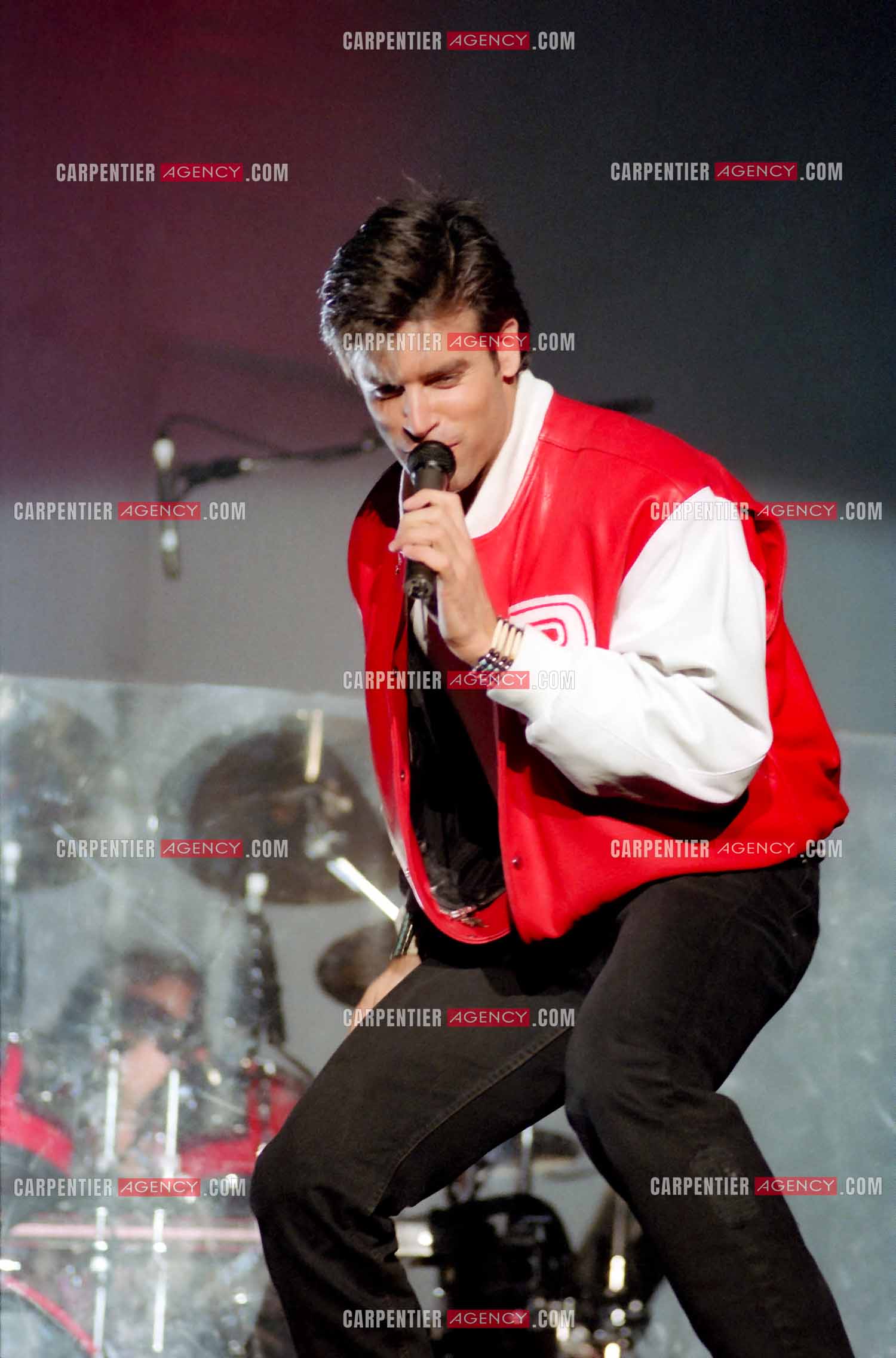 Le chanteur Canadien Roch Voisine en concert au POPB de Paris Bercy le 6 Février 1992.