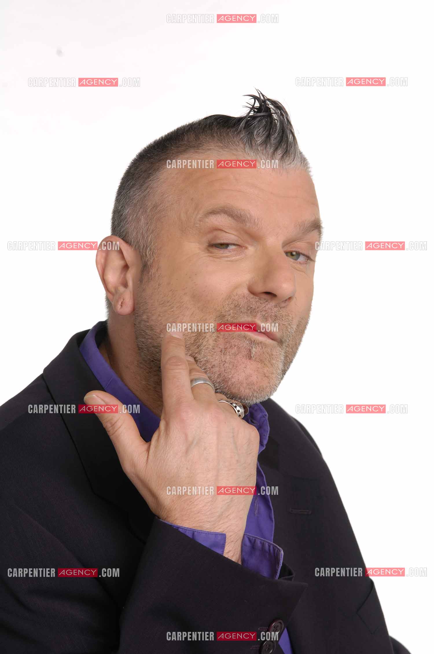 Le chanteur Sansévérino. ( Exclusif )