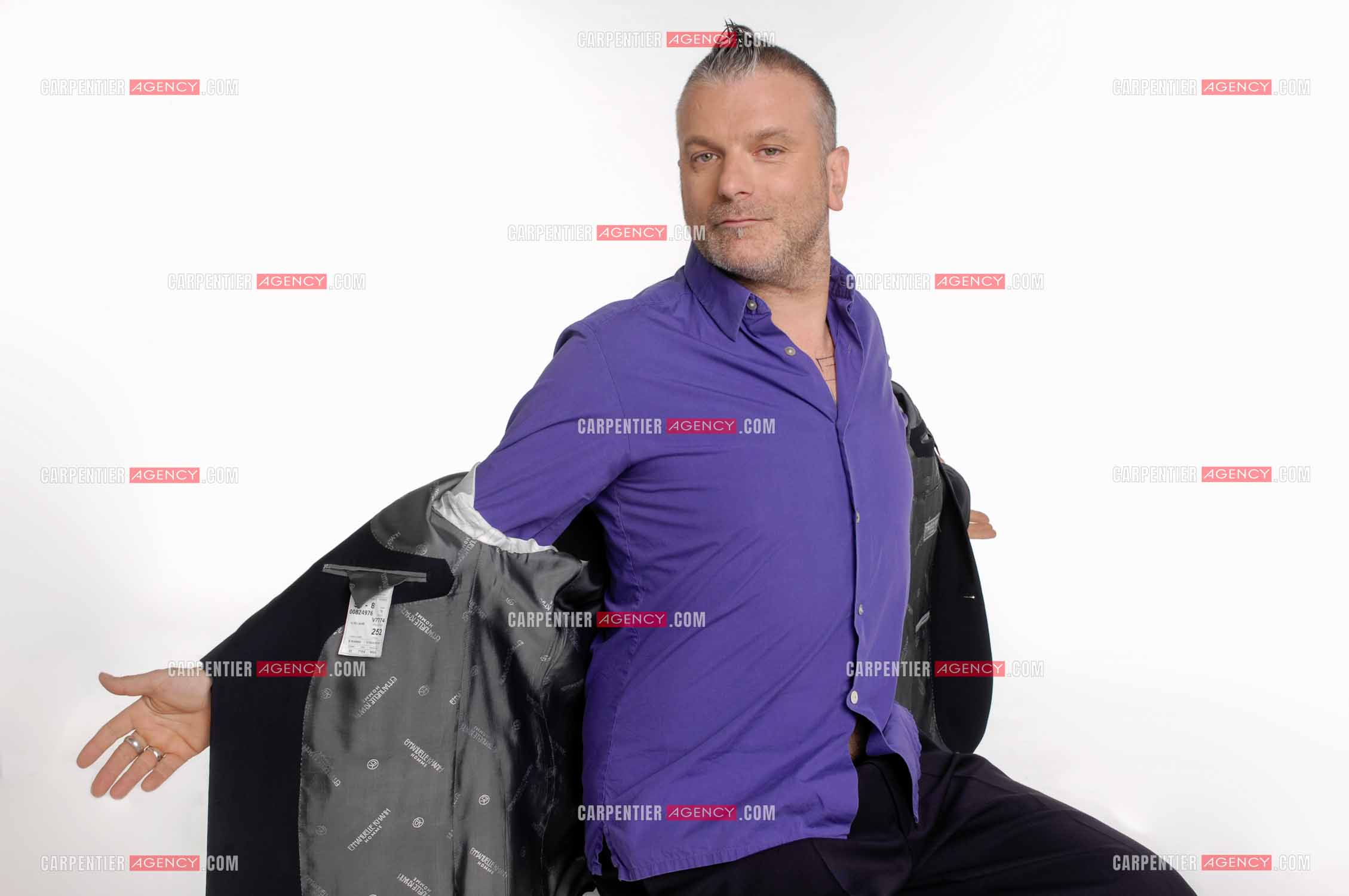 Le chanteur Sansévérino. ( Exclusif )