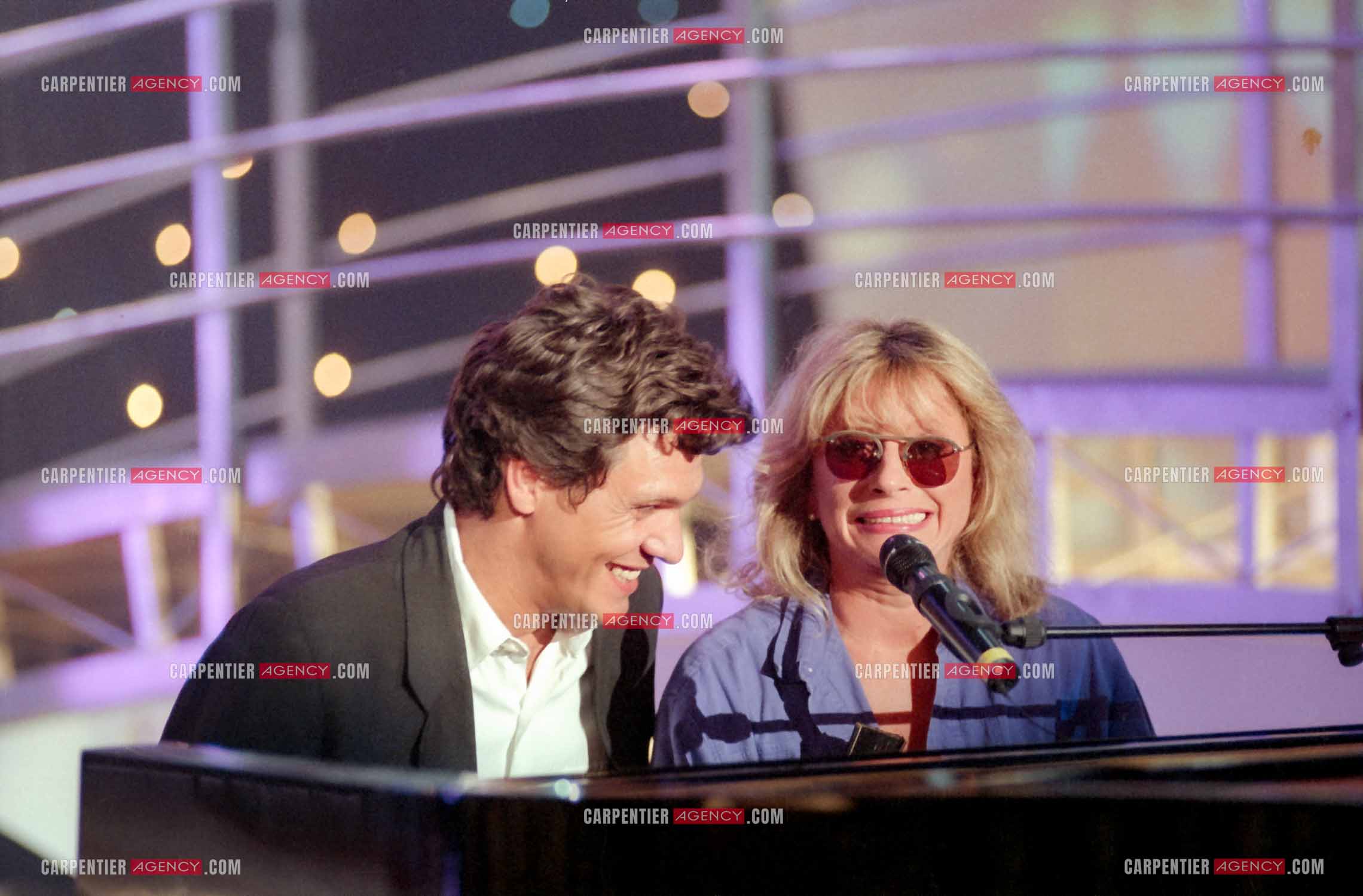 Enregistrement de l'émission “ Si on chantait “ et diffusée  sur TF1. Invités de l'émission, le chanteur Marc Lavoine en duo avec la chanteuse Véronique Sanson.( Exclusif )