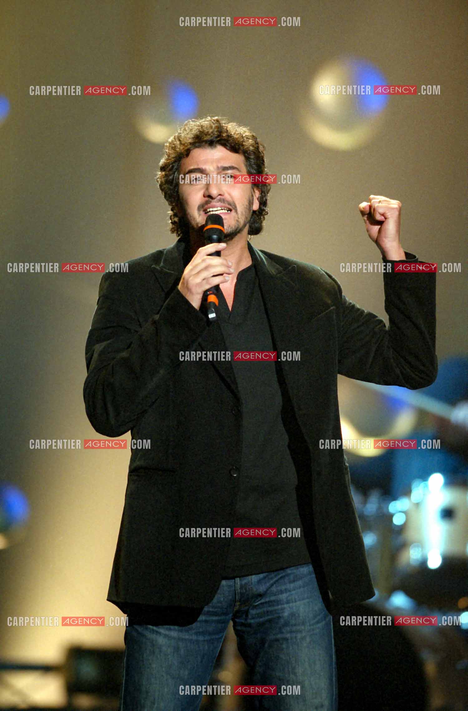 Le chanteur Daniel Lévi en concert le 20 Sept 2000.  ( Exclusif )