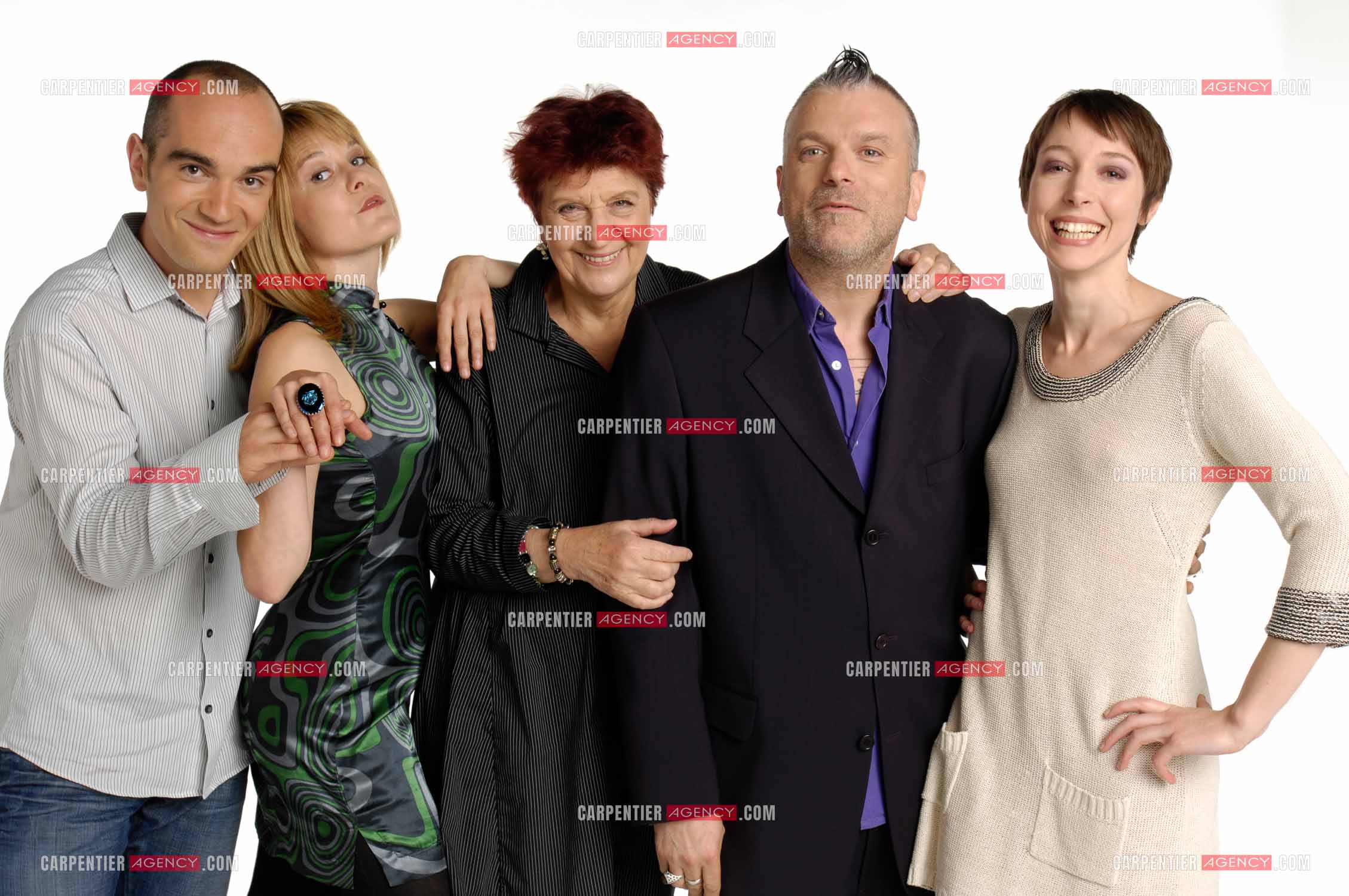 La chanteuse Anne Sylvestre  et sa troupe " Génération Sylvestre " avec Sansévérino, Guillaume Adelbert, Agnès Bihl, et Jeanne Cherhal. ( Exclusif )