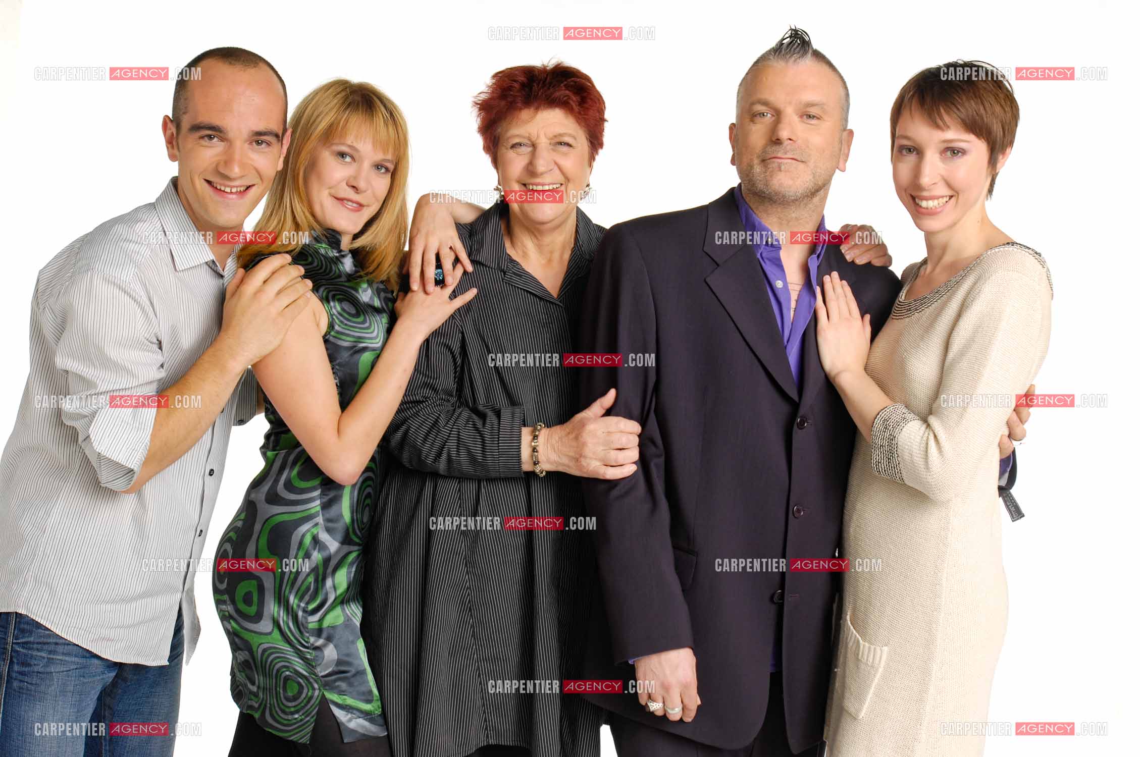 La chanteuse Anne Sylvestre  et sa troupe " Génération Sylvestre " avec Sansévérino, Guillaume Adelbert, Agnès Bihl, et Jeanne Cherhal. ( Exclusif )