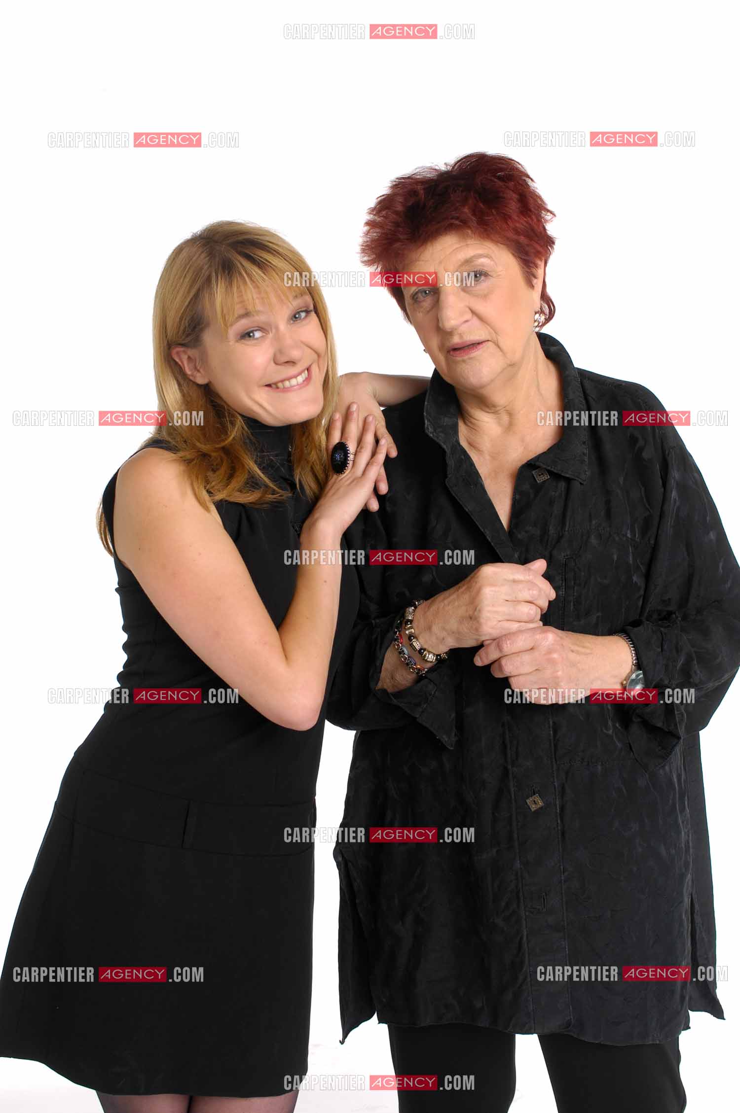 La chanteuse Anne Sylvestre et Agnès Bihl. ( Exclusif )